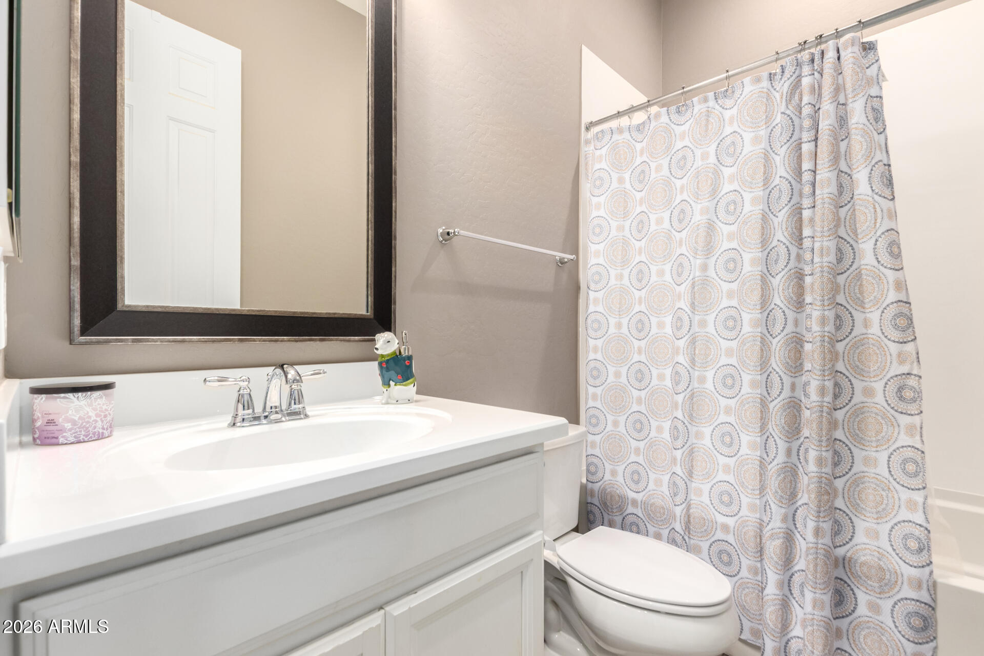 3023 E Arabian Drive