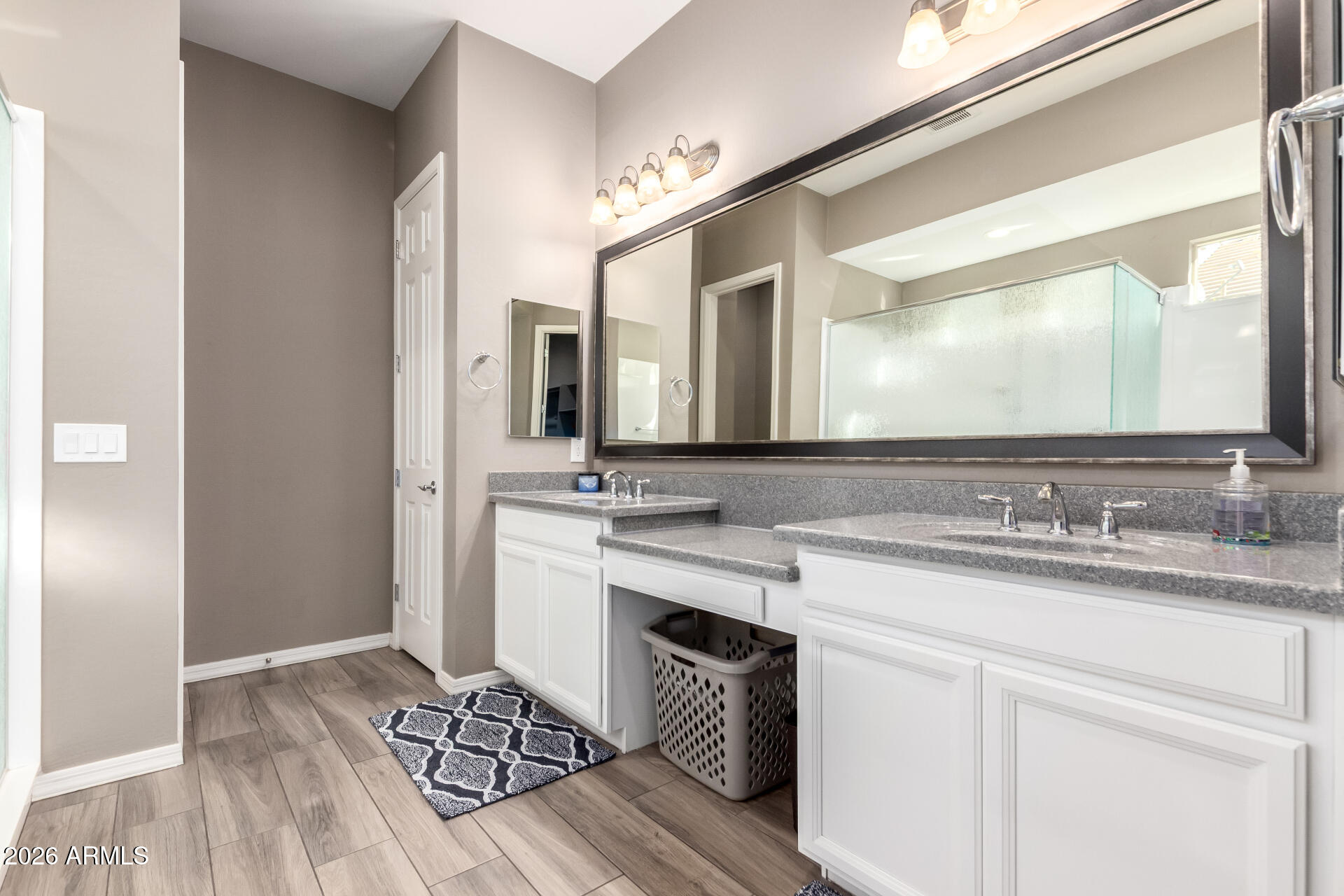 3023 E Arabian Drive