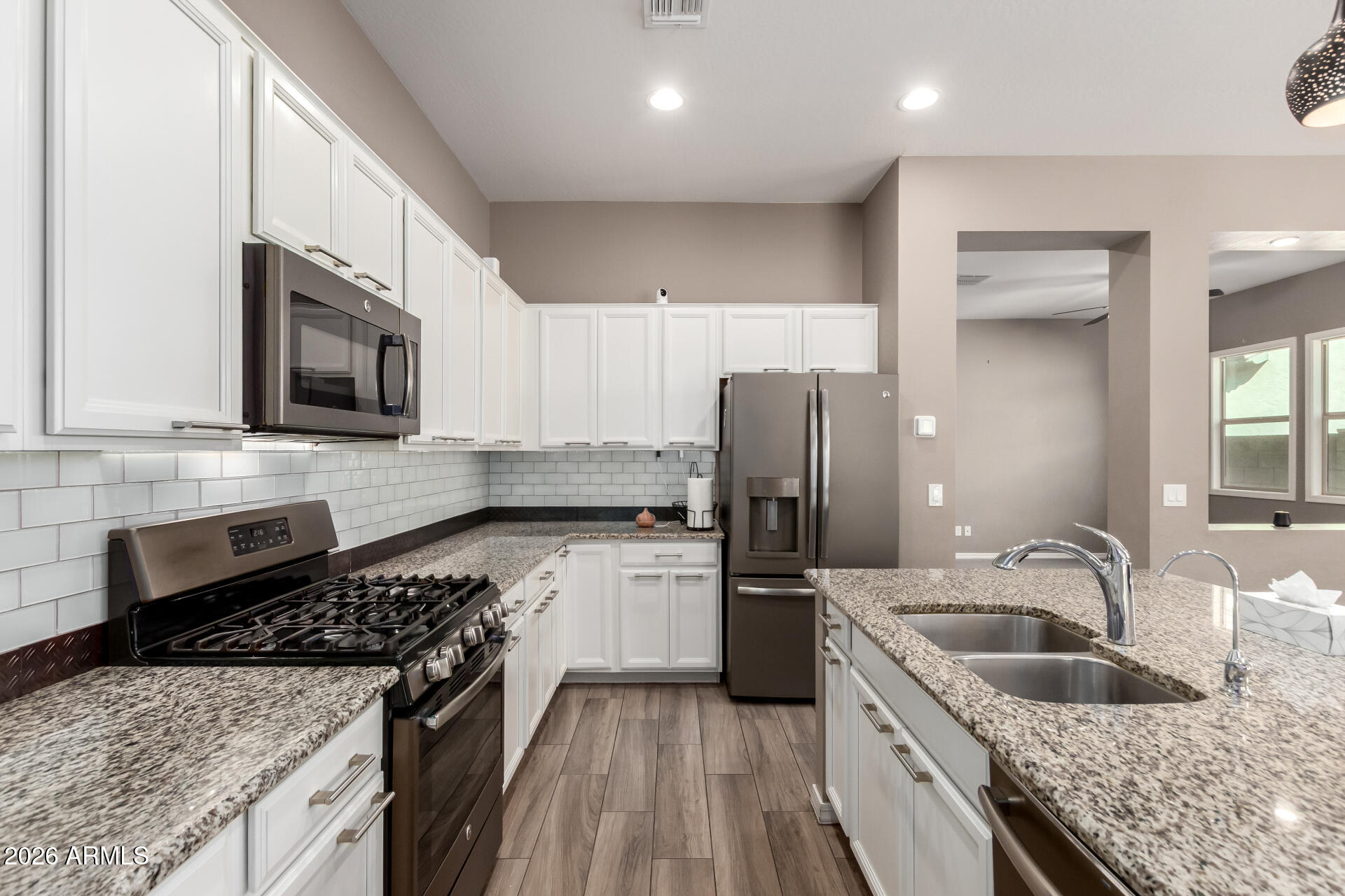 3023 E Arabian Drive