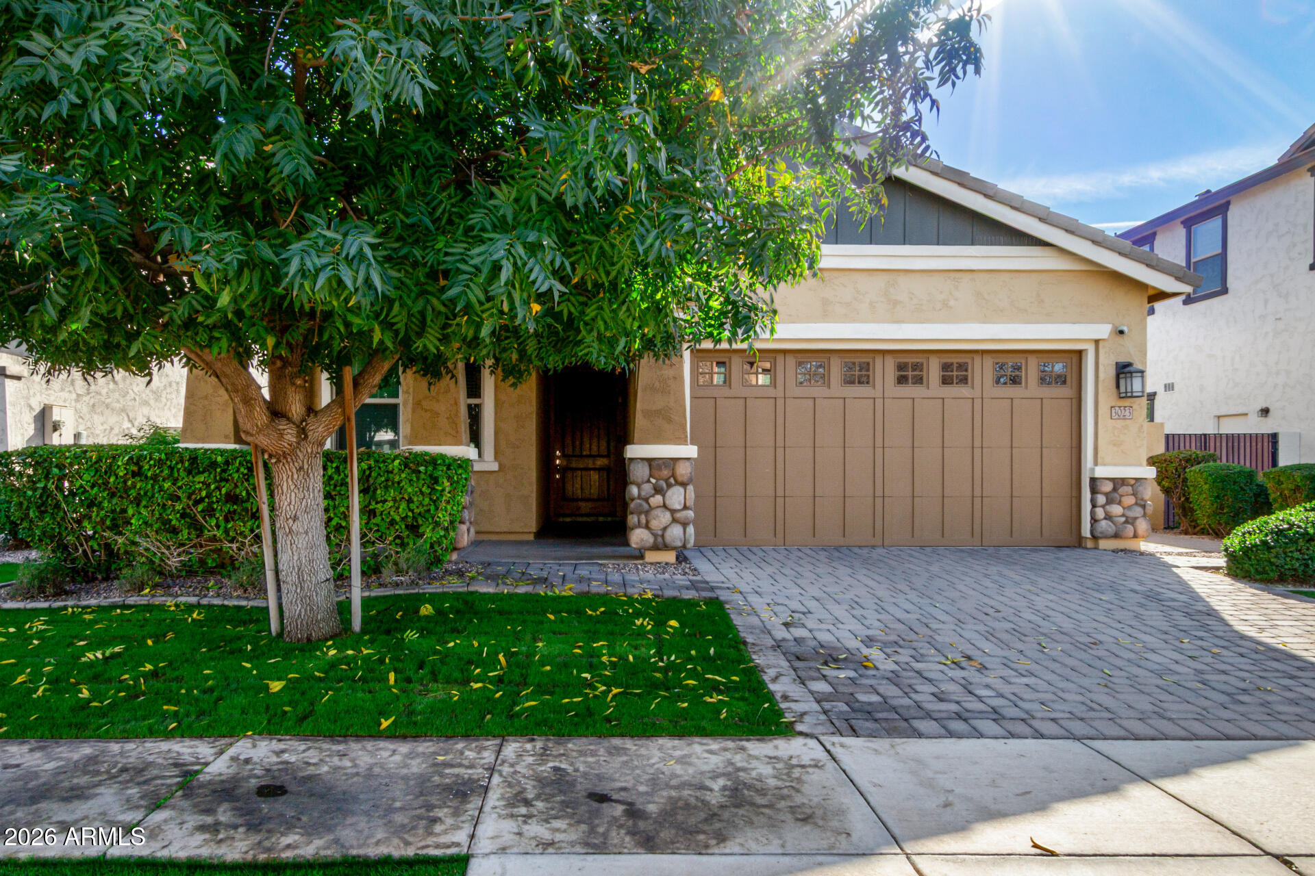 3023 E Arabian Drive