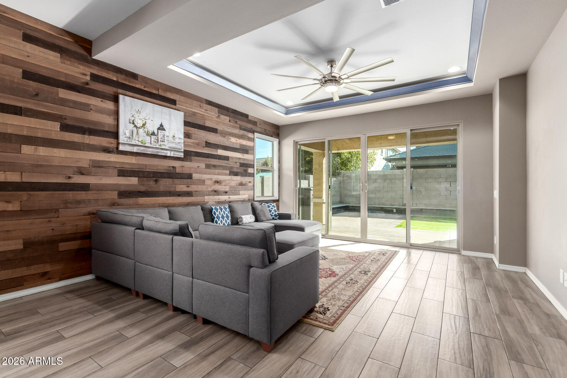 3023 E Arabian Drive