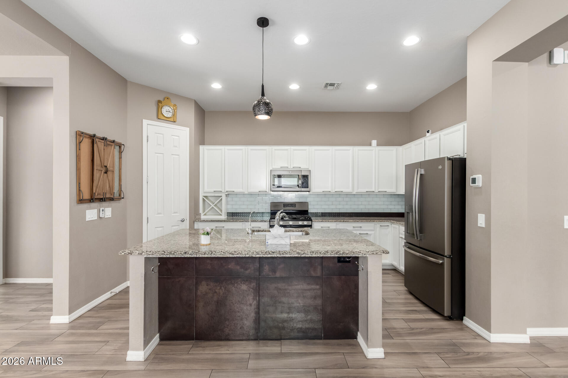 3023 E Arabian Drive