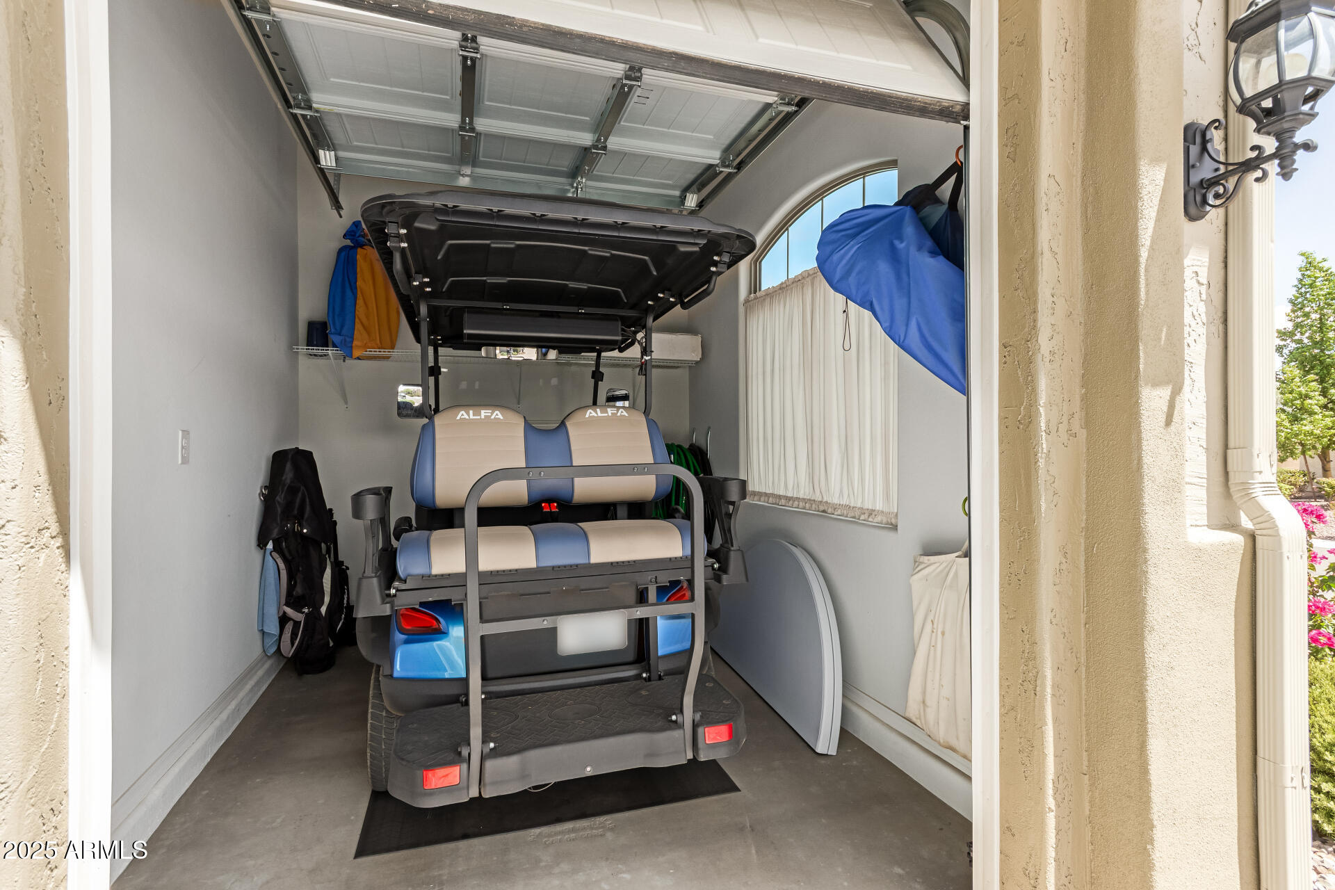 8112 W MERRIWEATHER Way