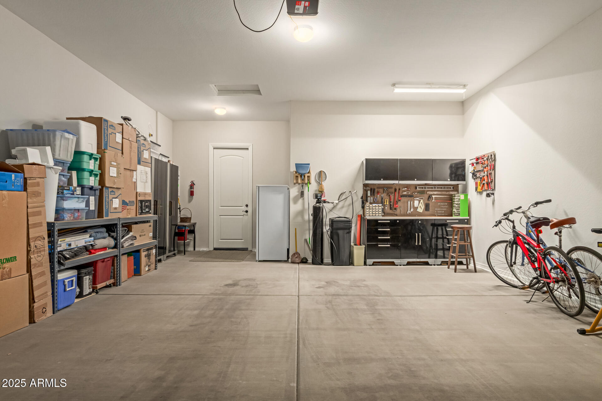 8112 W MERRIWEATHER Way