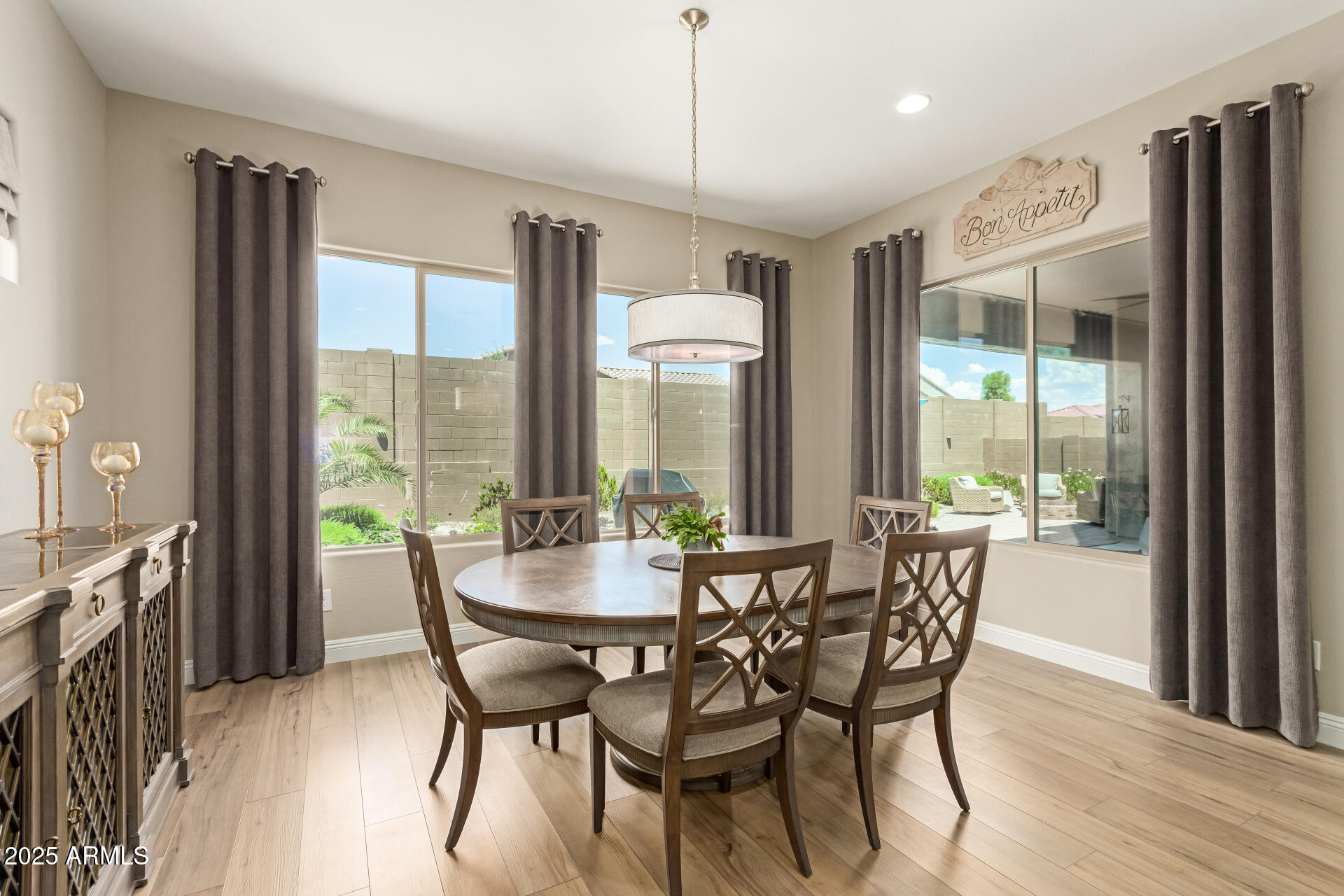 8112 W MERRIWEATHER Way