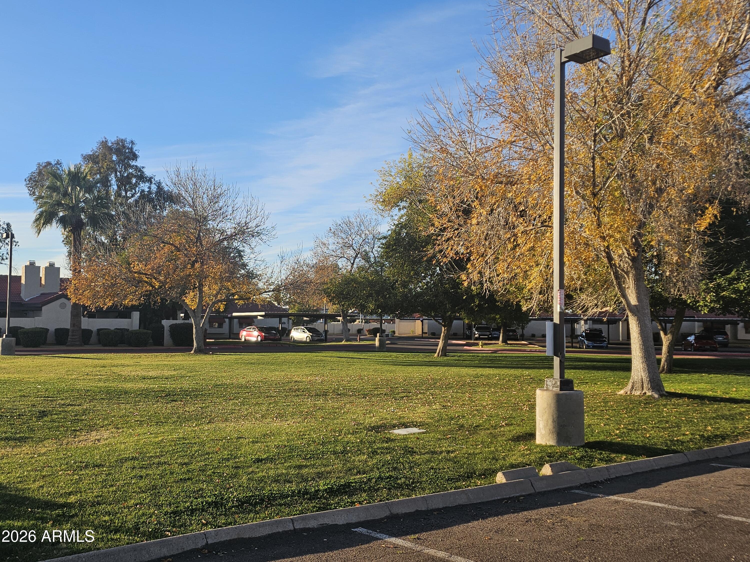 2144 E CENTER Lane 3