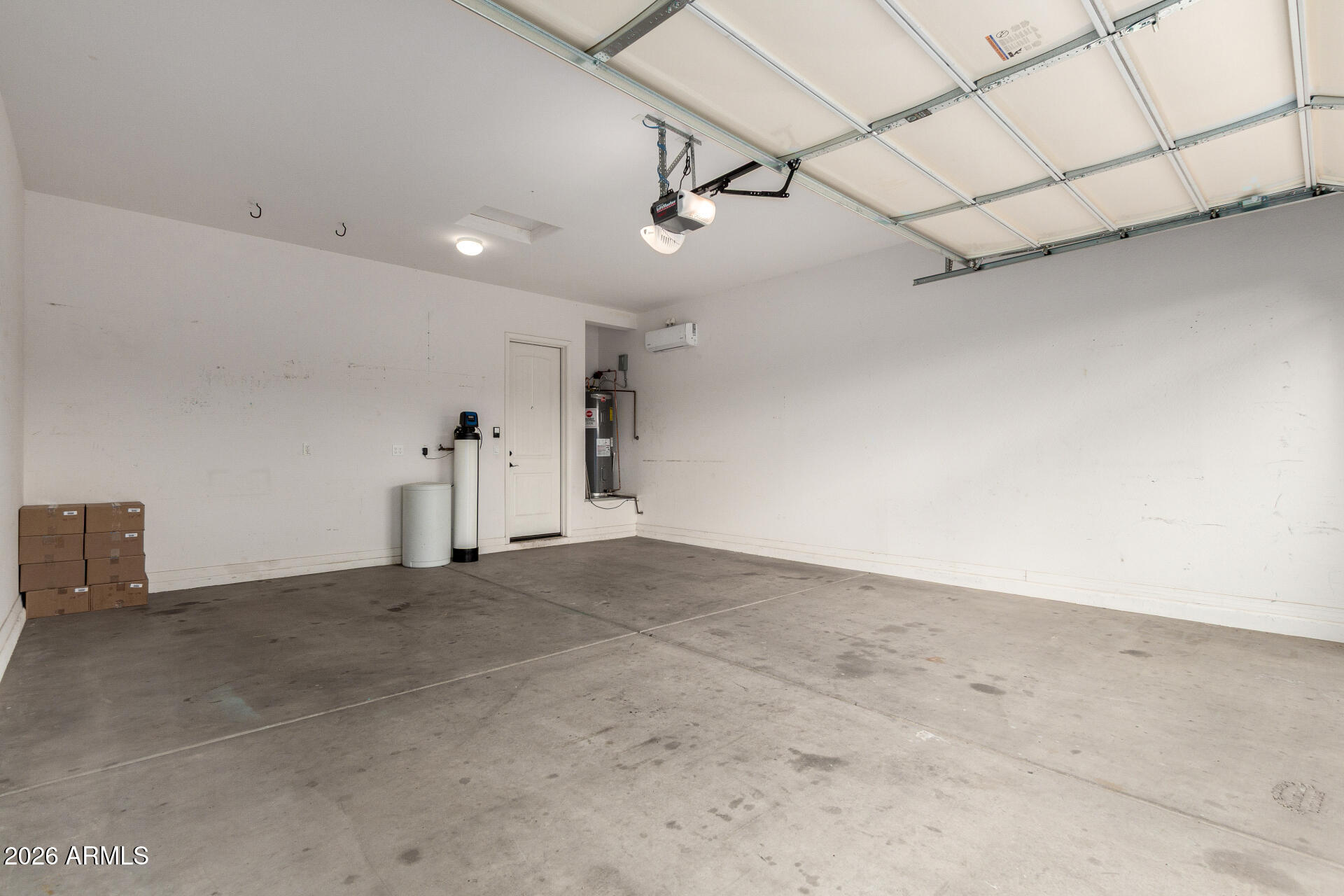 2960 E DERRINGER Way