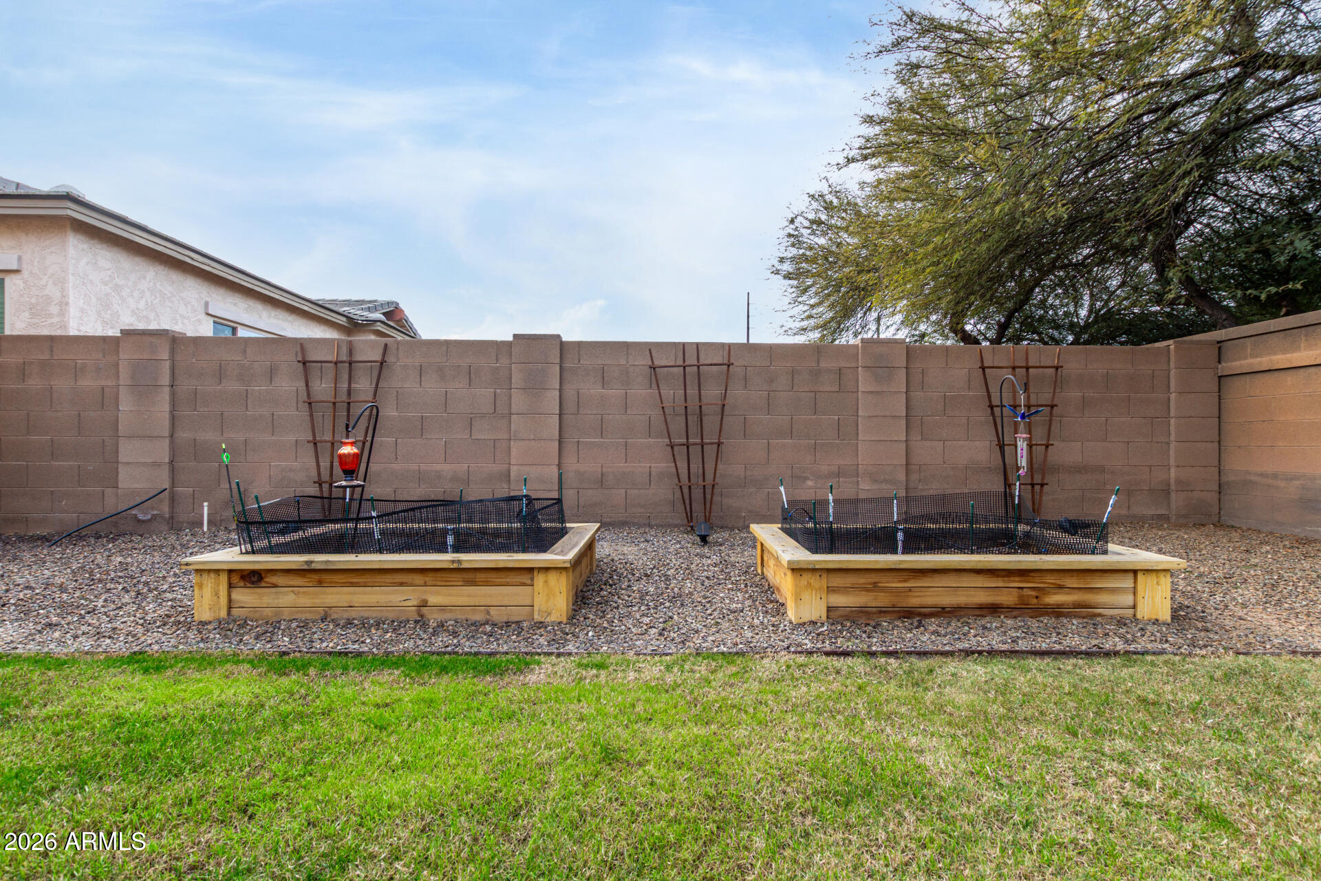 2960 E DERRINGER Way