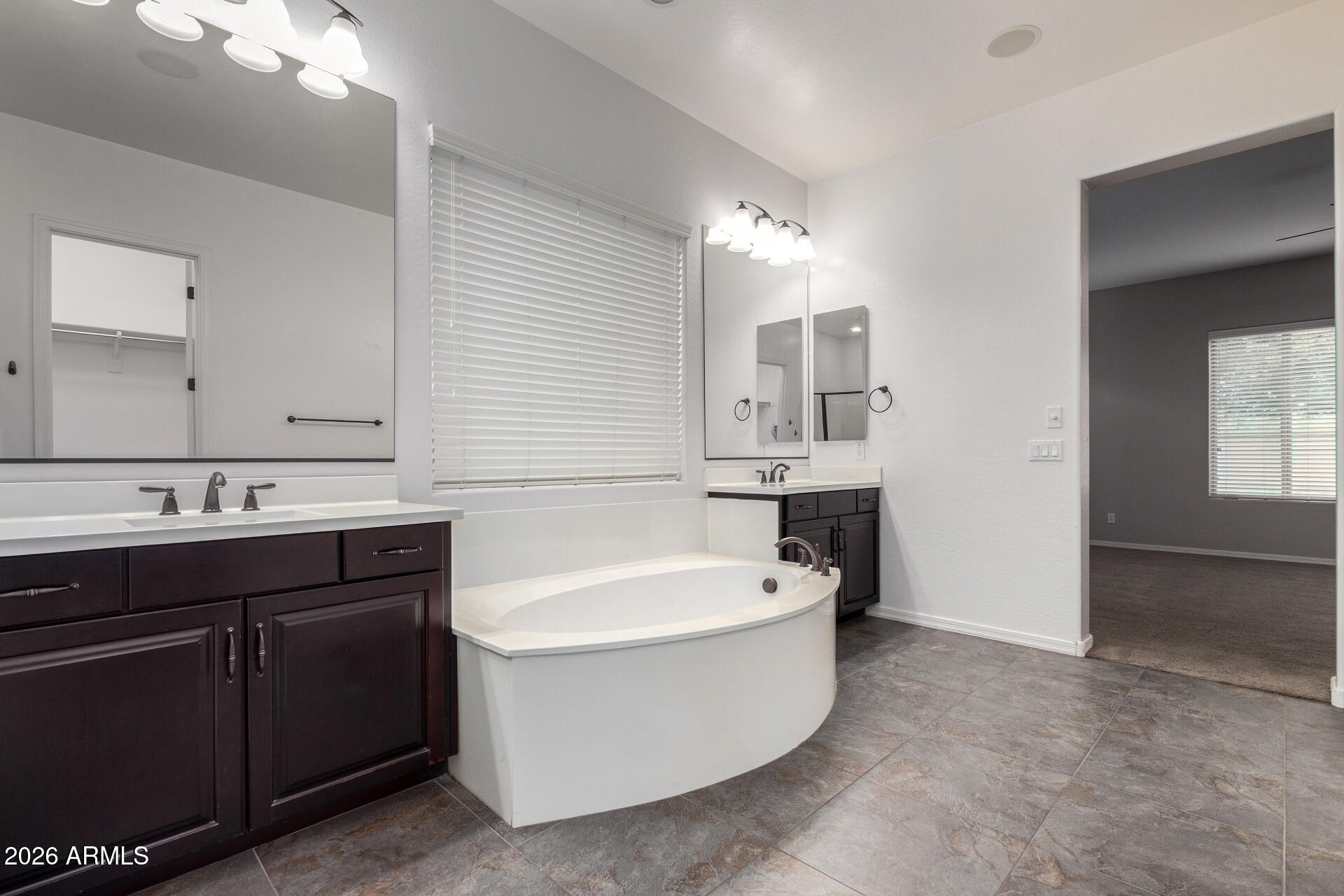 2960 E DERRINGER Way