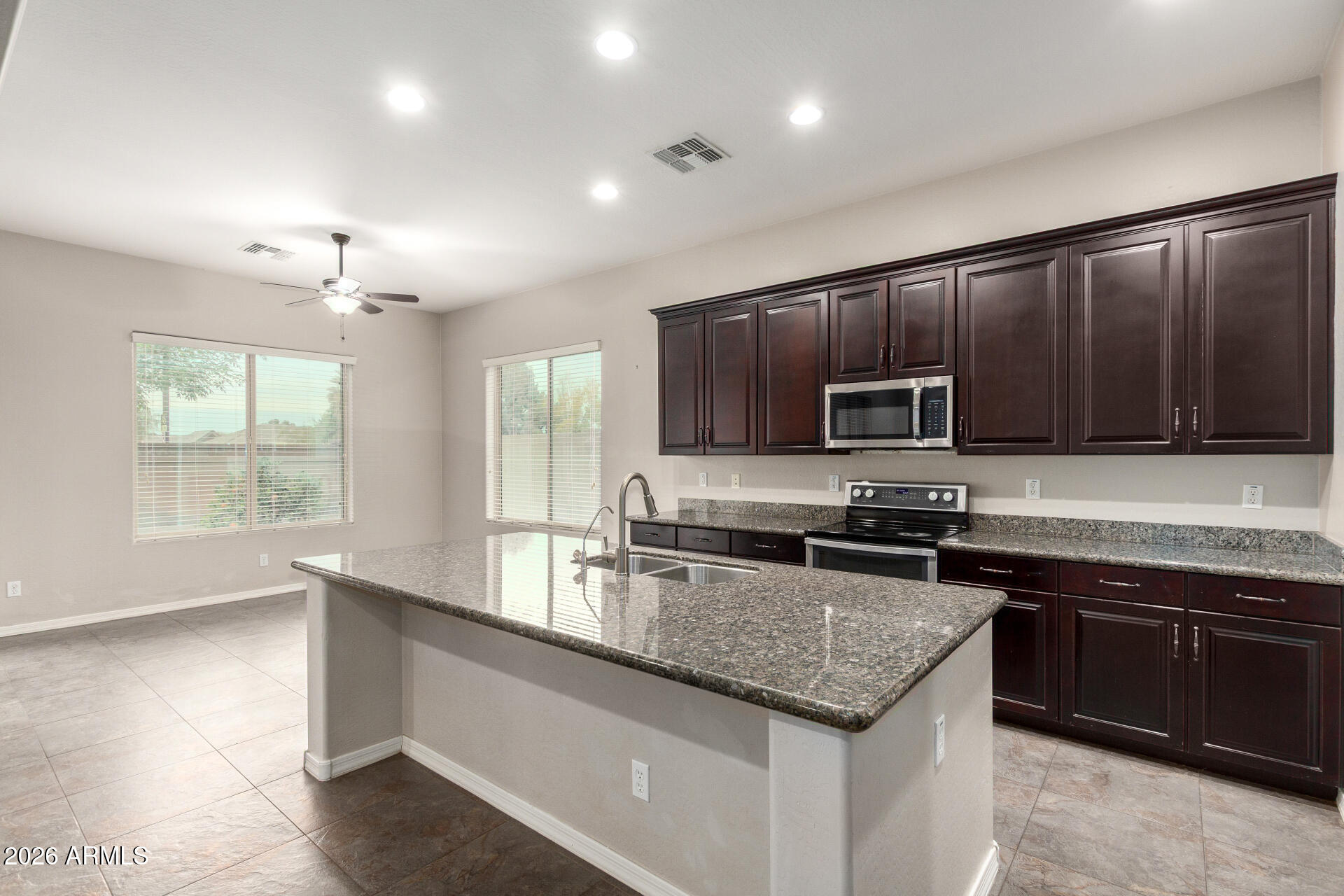 2960 E DERRINGER Way