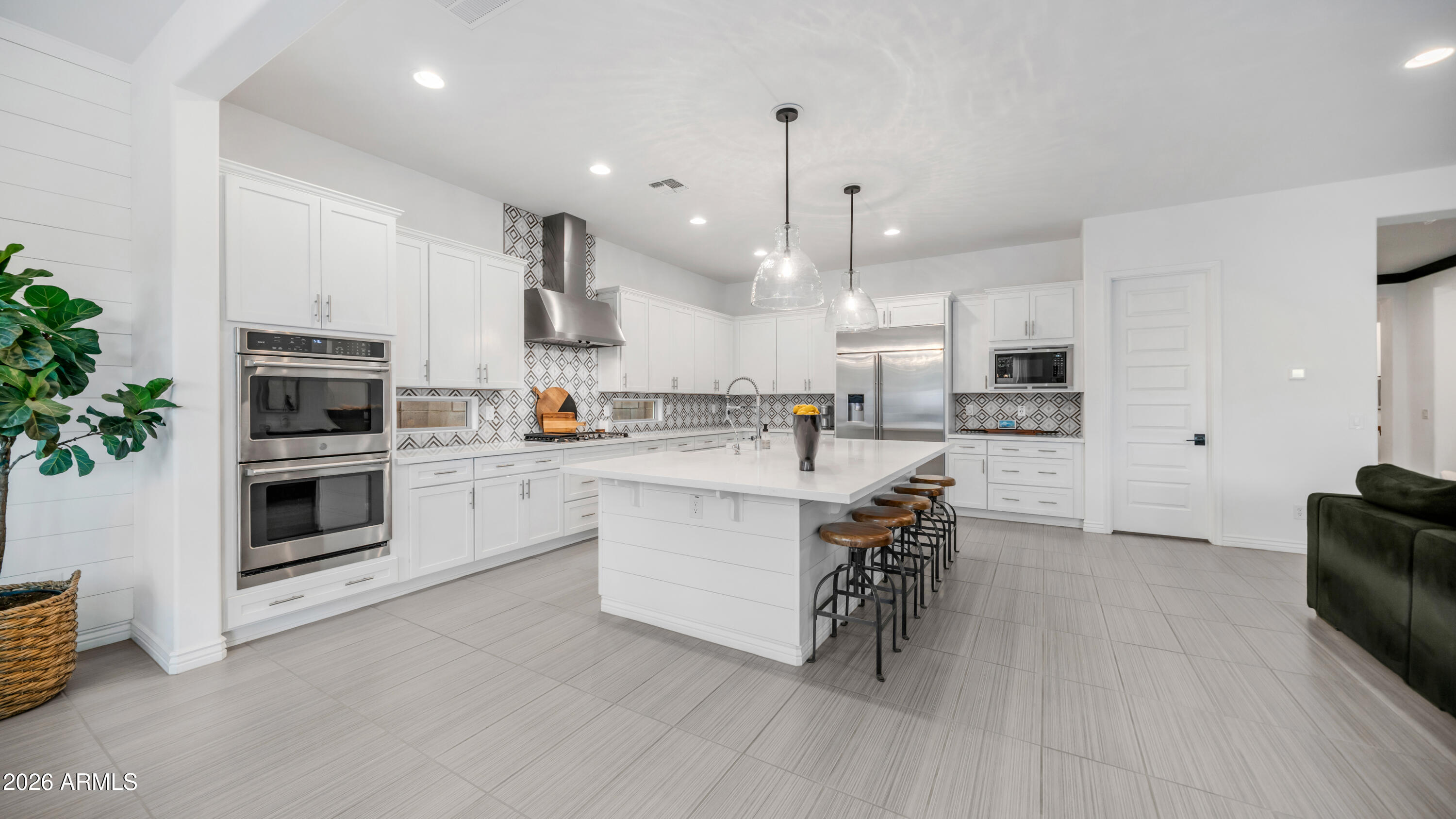 10248 E TIGER LILY Avenue