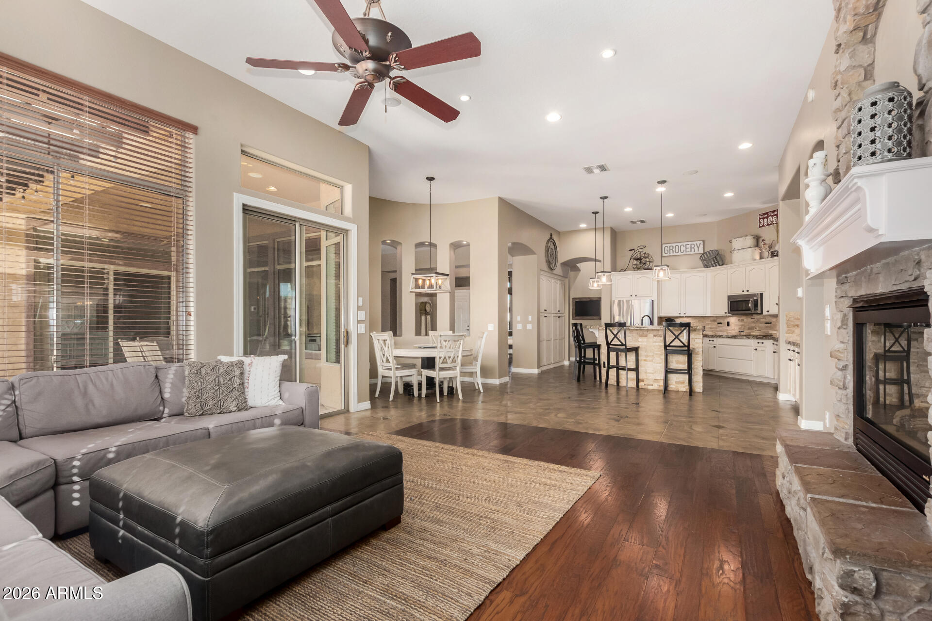 3051 E ELMWOOD Place