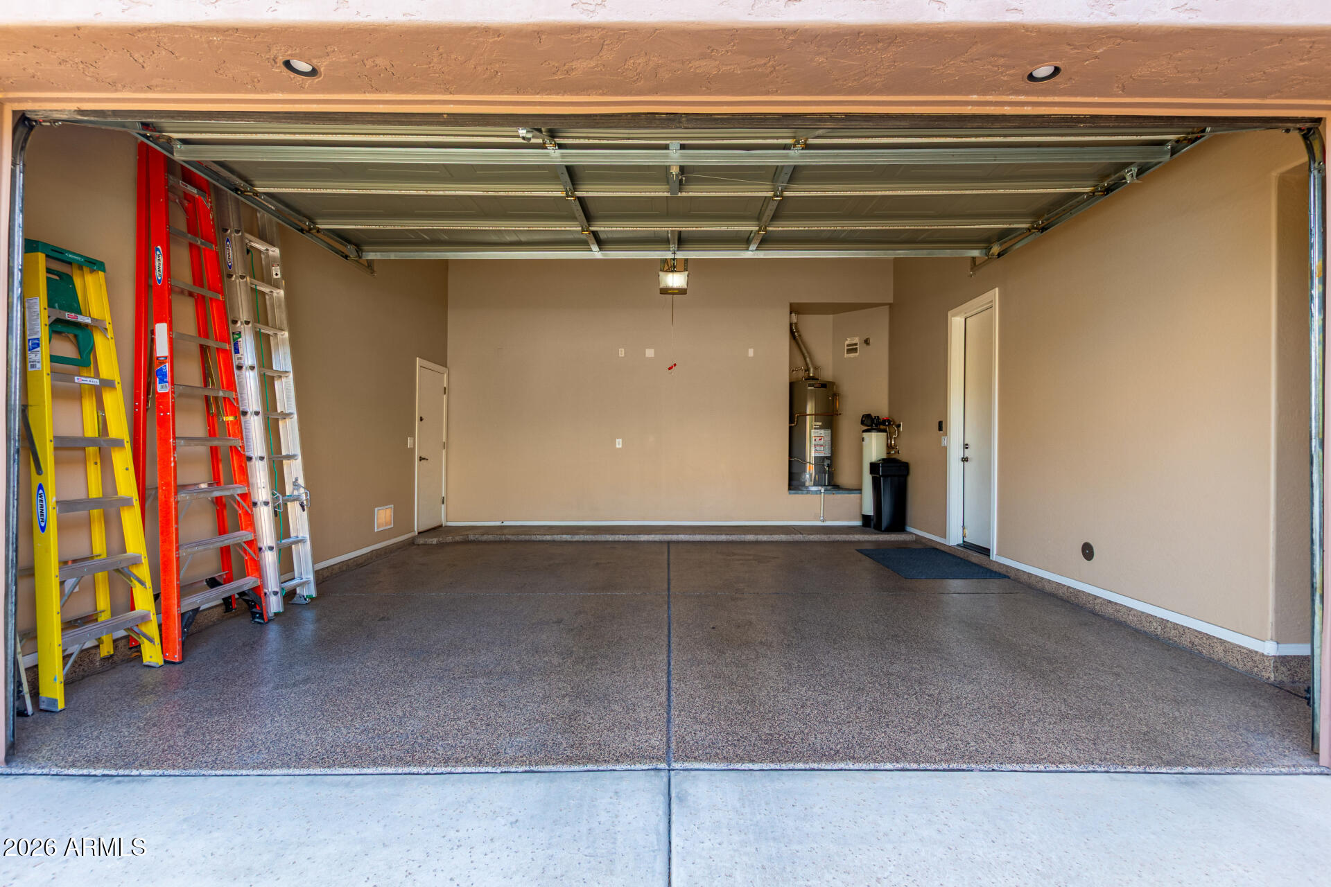 3051 E ELMWOOD Place