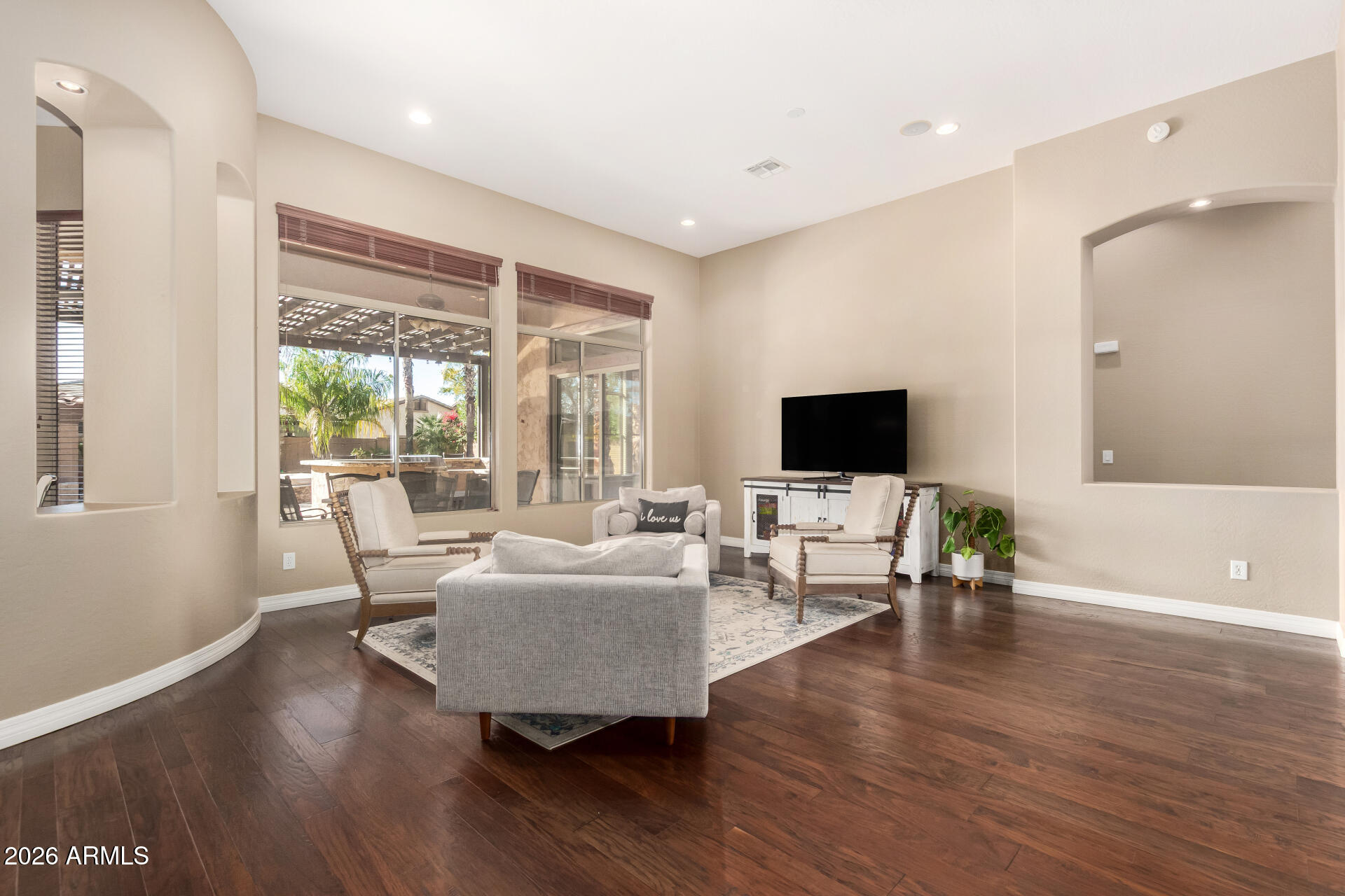 3051 E ELMWOOD Place