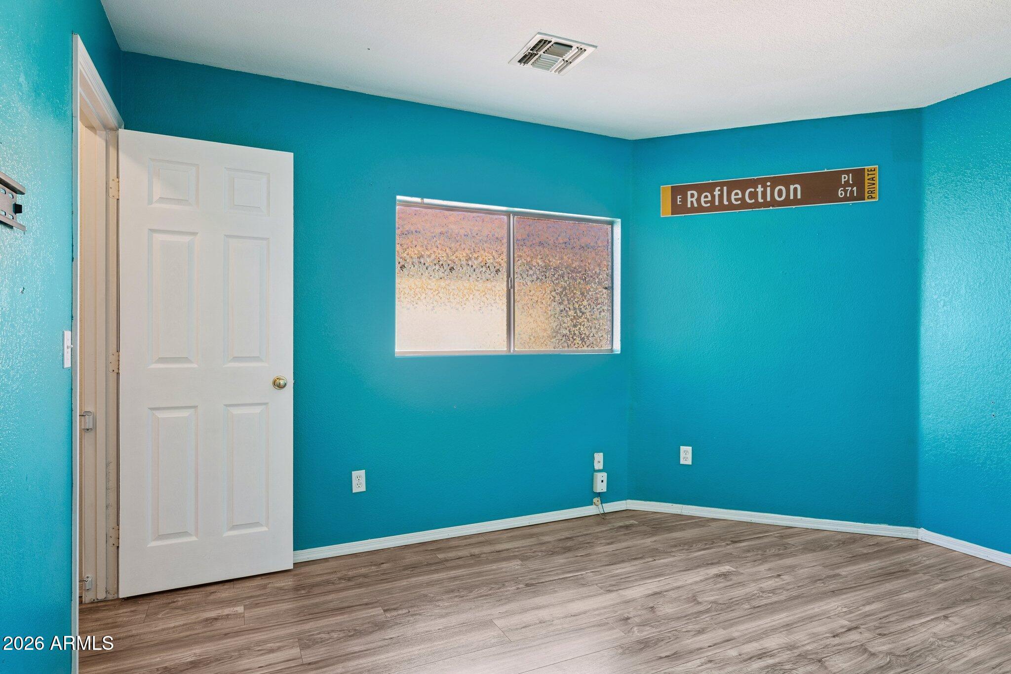 790 E REFLECTION Place