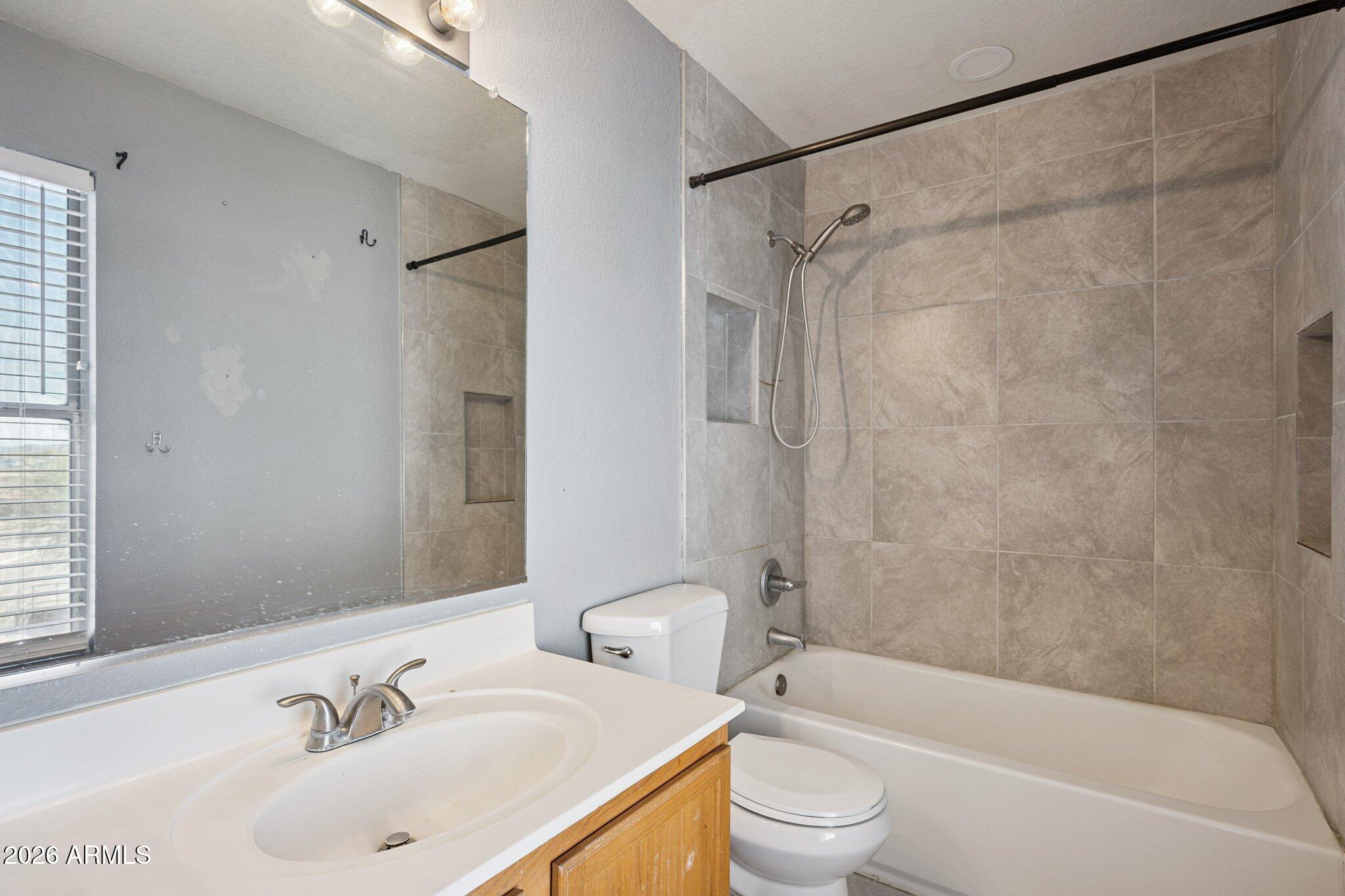 790 E REFLECTION Place