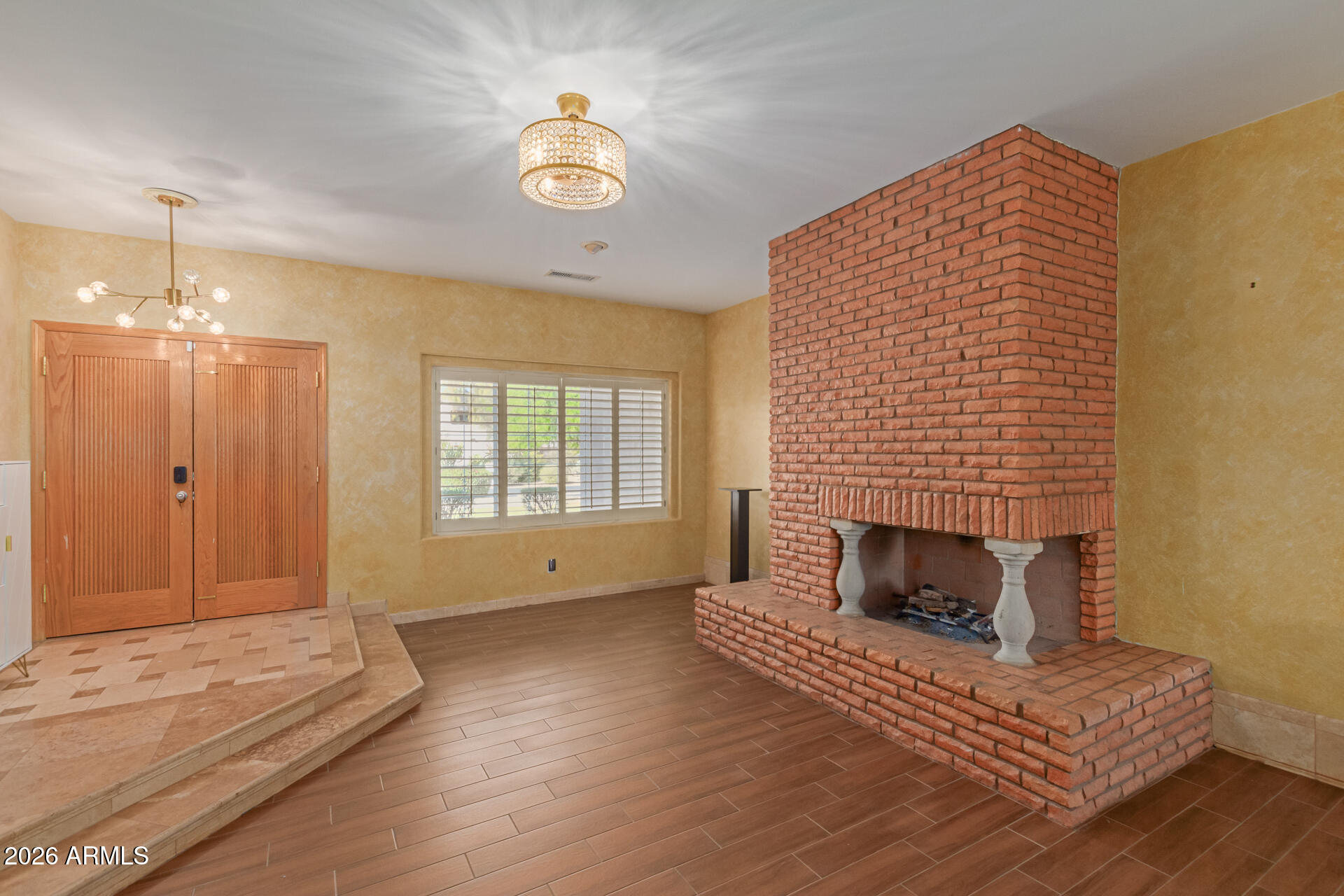 601 W SAN MARCOS Drive