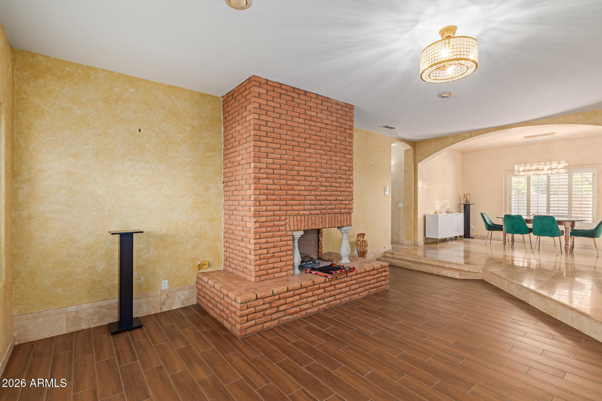 601 W SAN MARCOS Drive