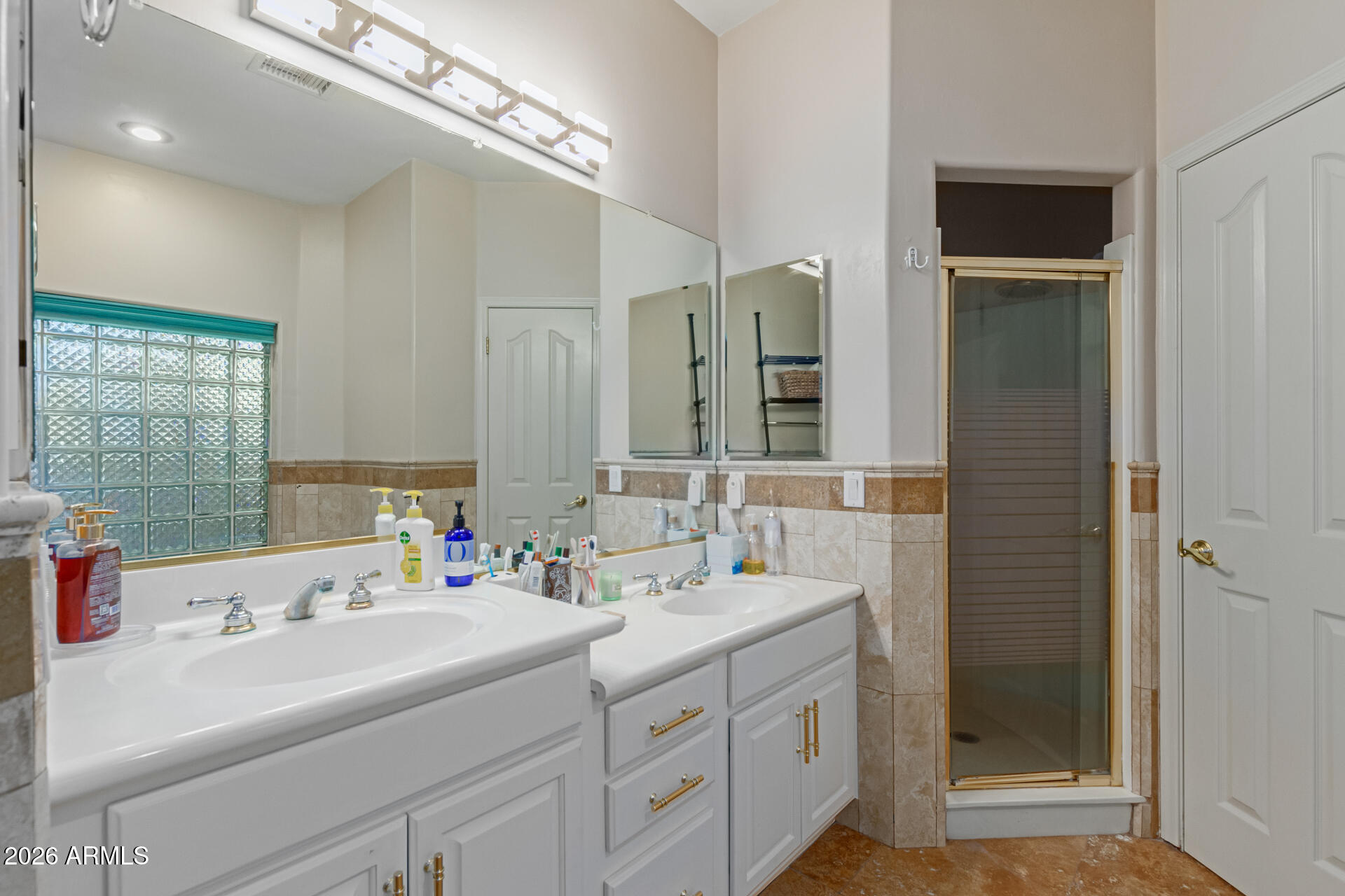 601 W SAN MARCOS Drive