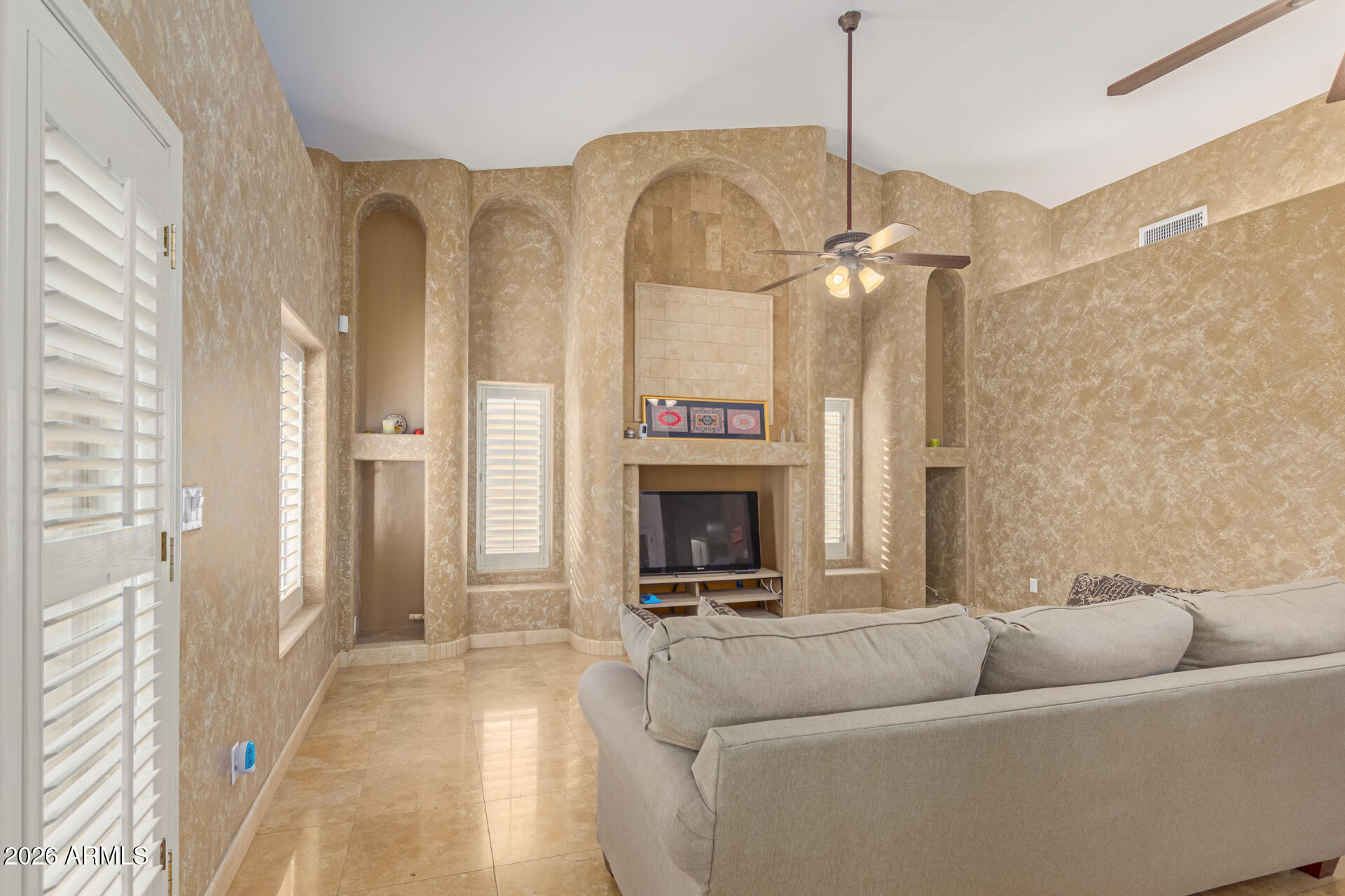 601 W SAN MARCOS Drive