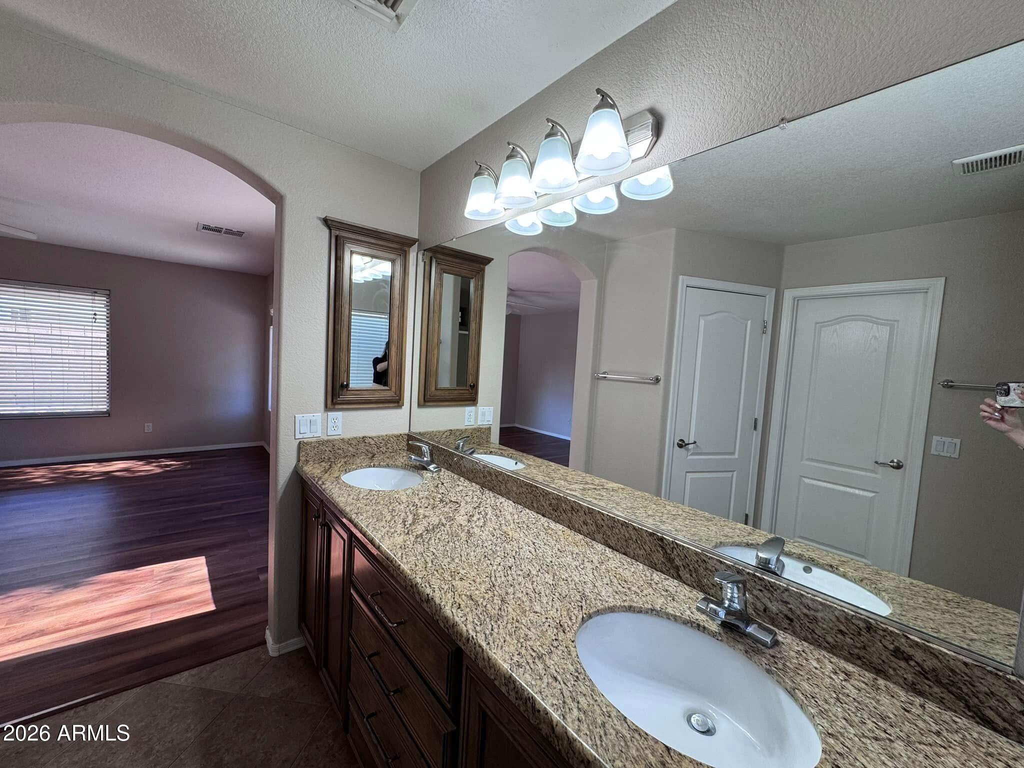 3439 E Juanita Avenue