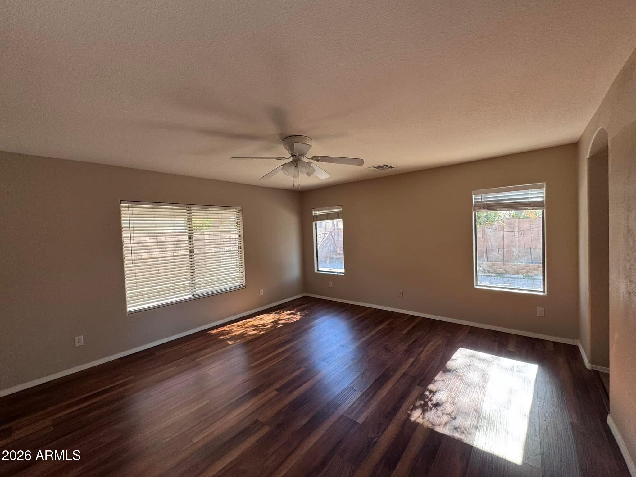 3439 E Juanita Avenue