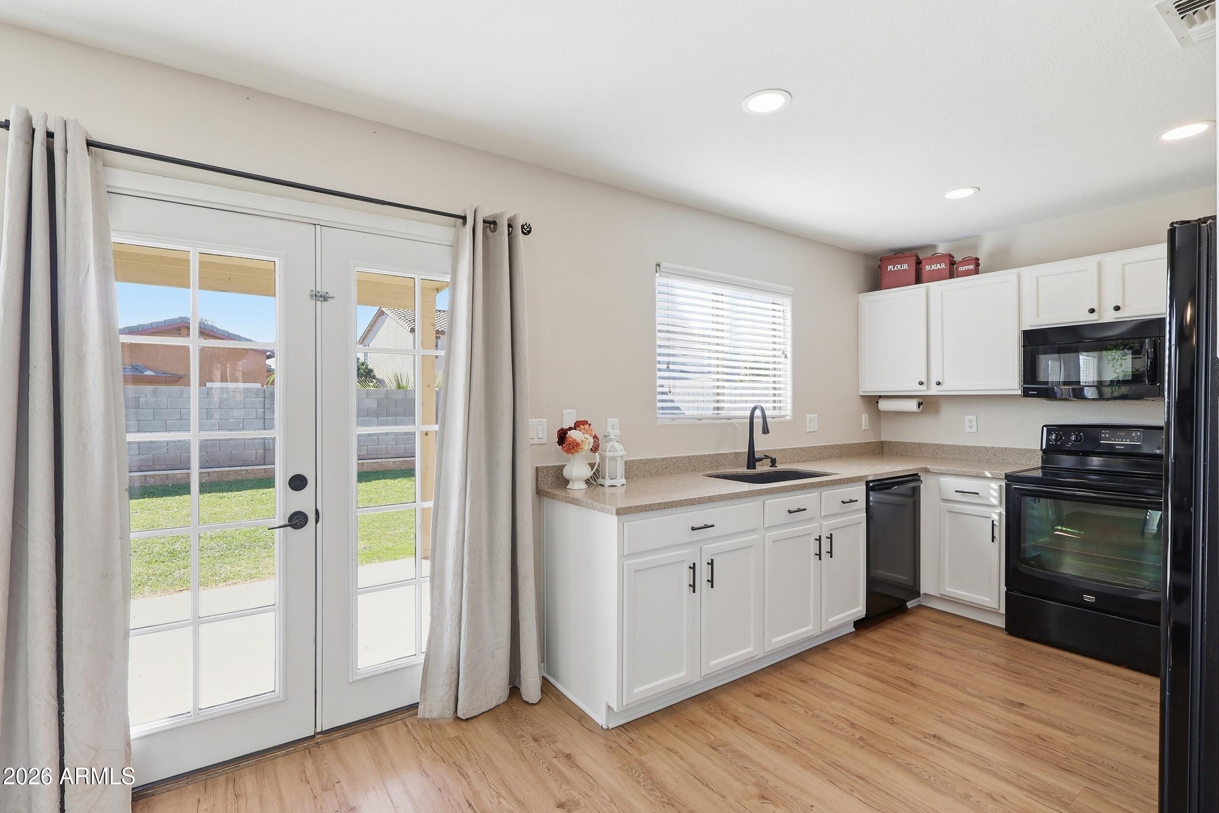 17449 W CALAVAR Road