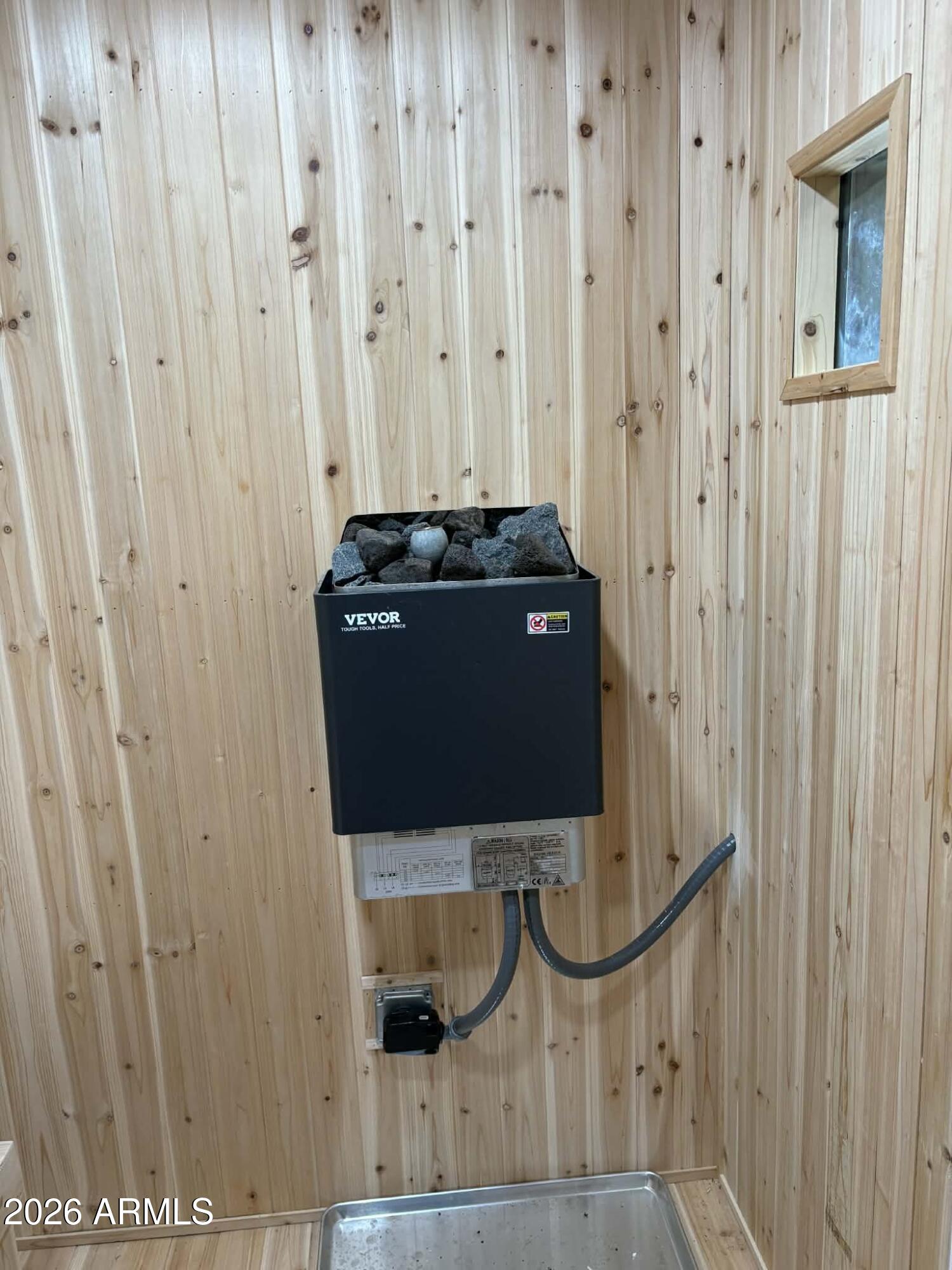 2237 W COUNTRY CLUB Drive