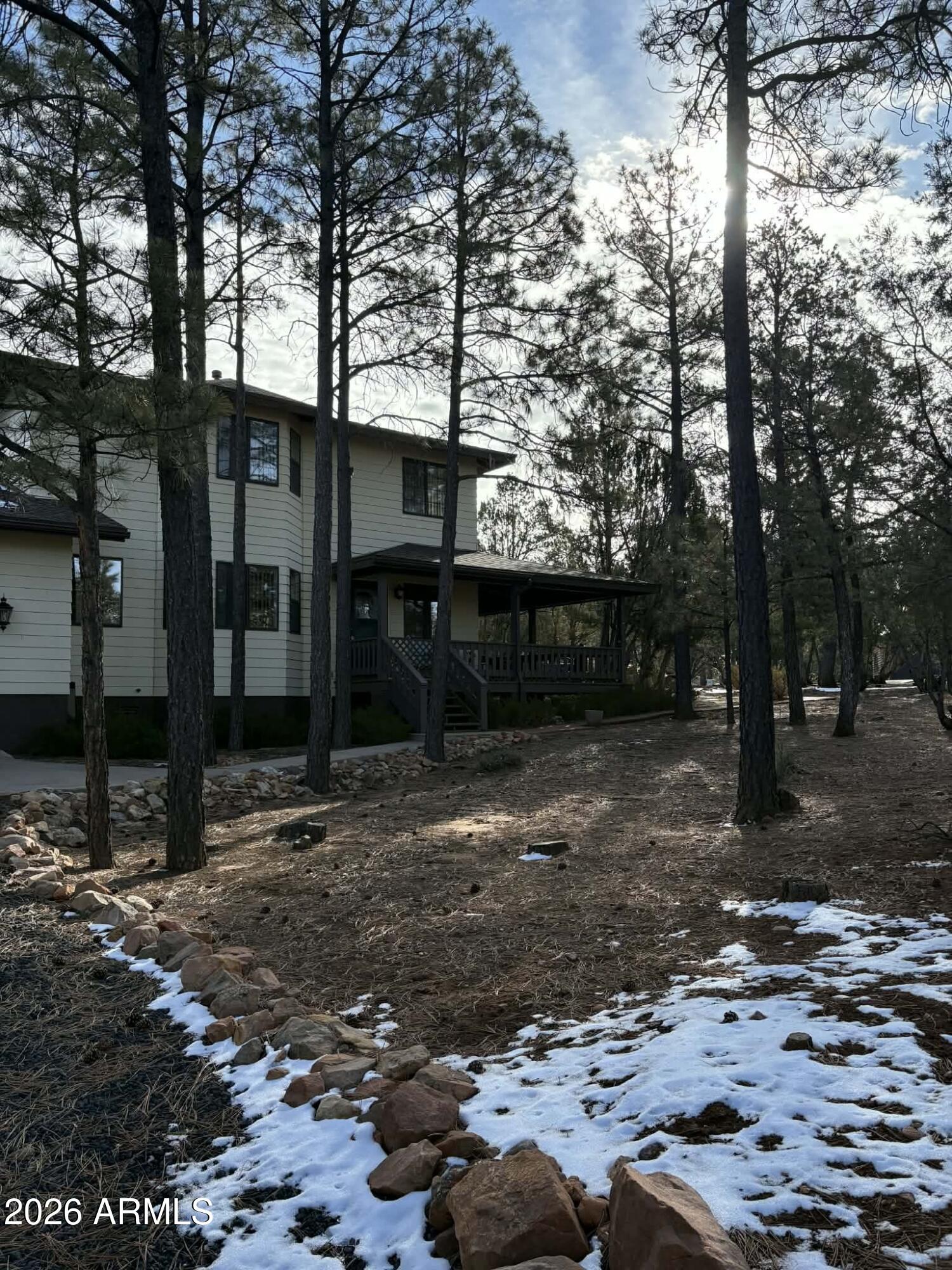 2237 W COUNTRY CLUB Drive