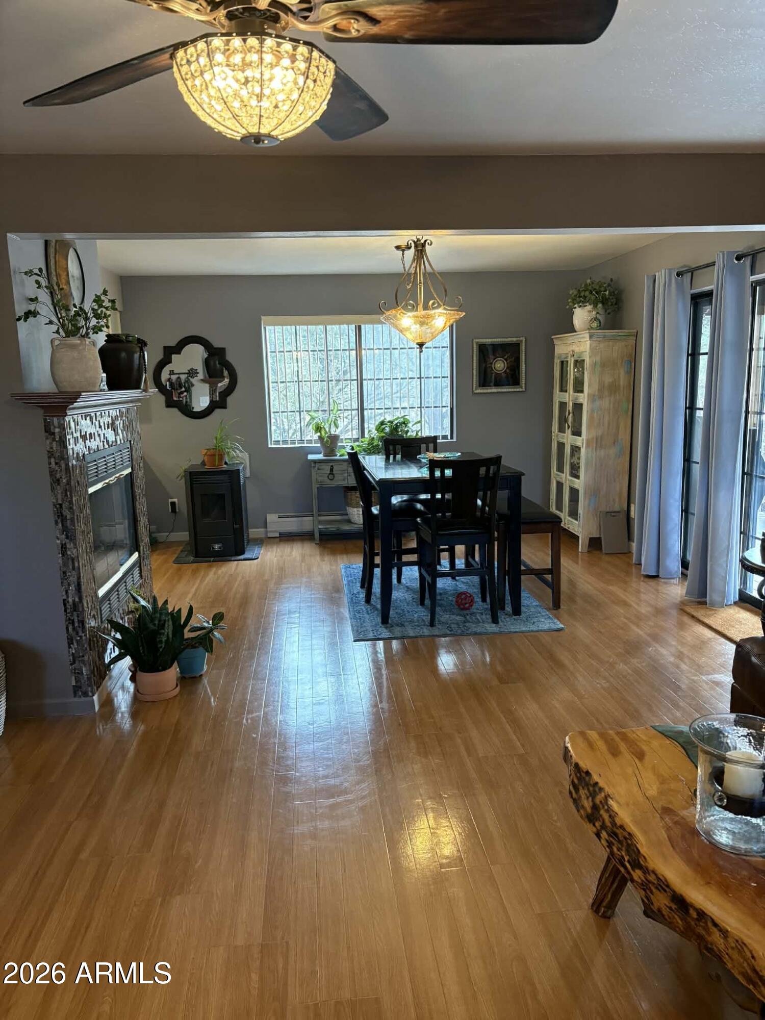 2237 W COUNTRY CLUB Drive