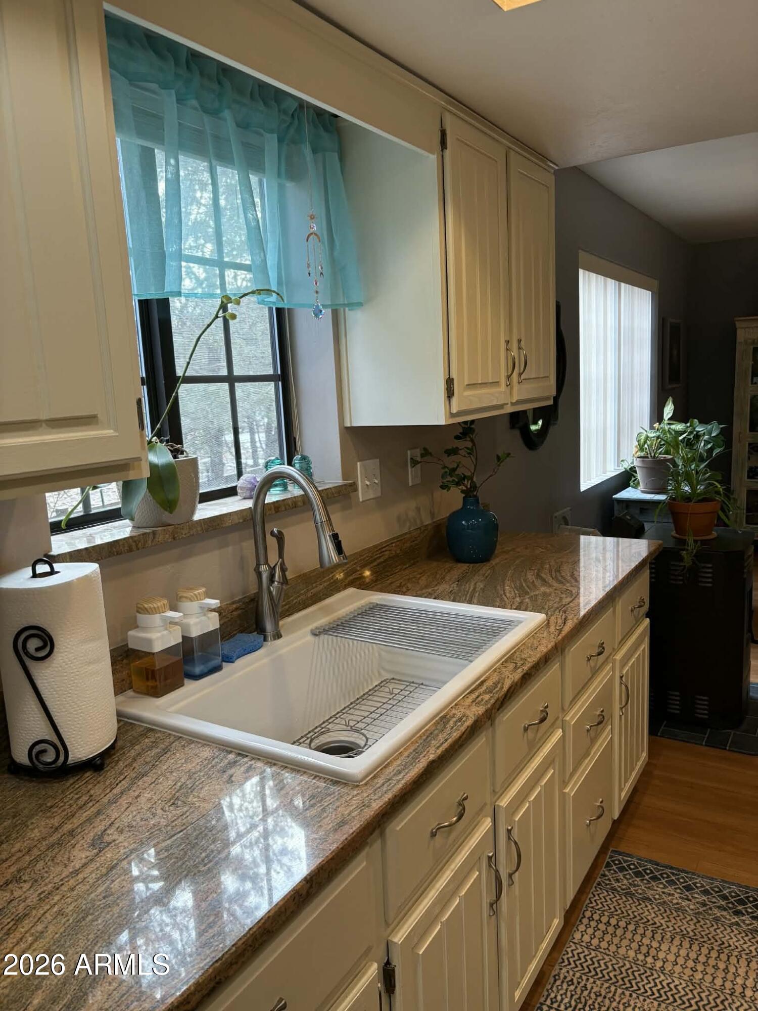 2237 W COUNTRY CLUB Drive