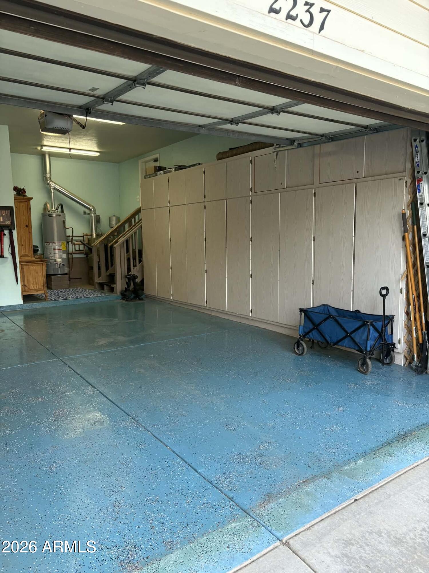 2237 W COUNTRY CLUB Drive