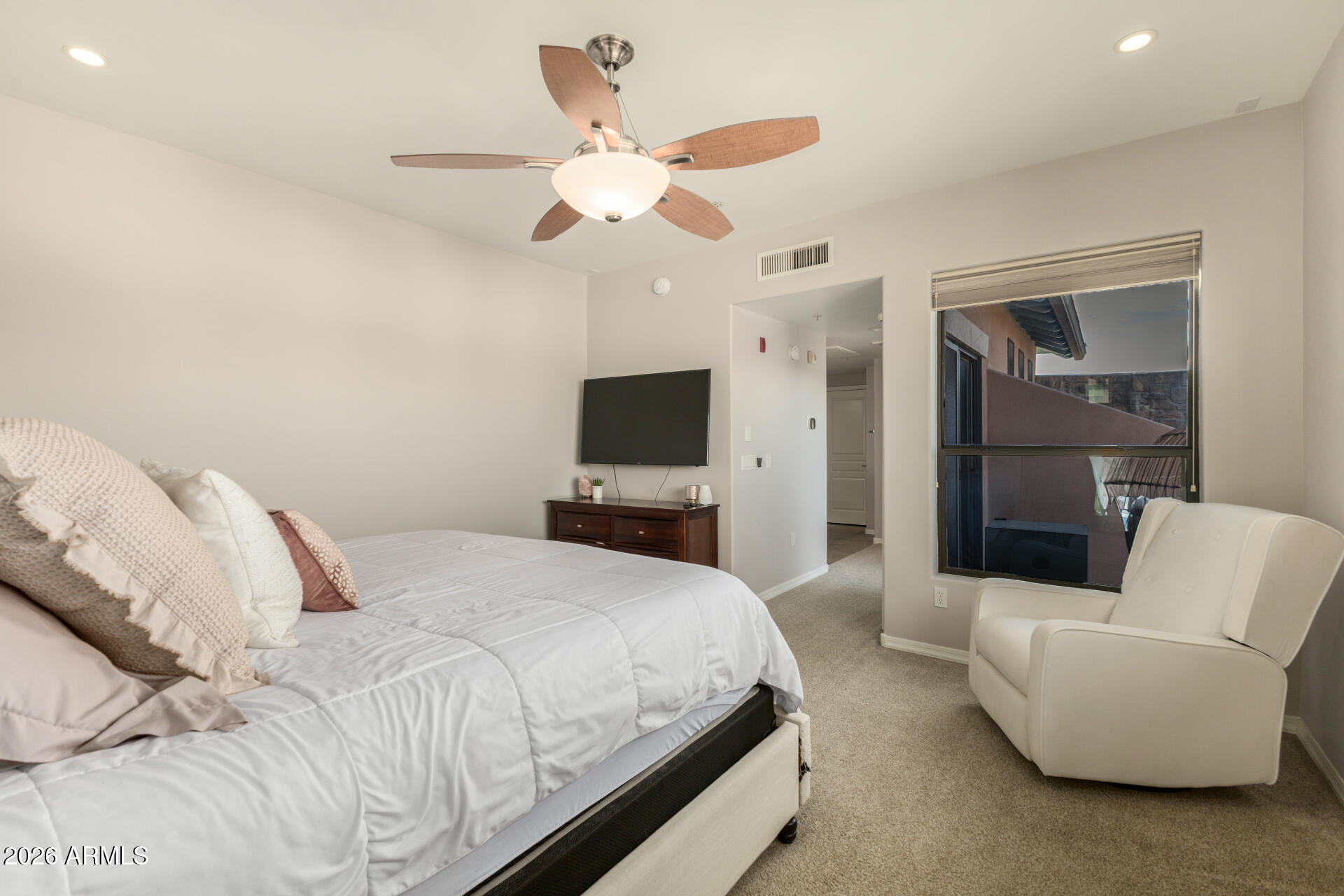 20660 N 40TH Street 2124