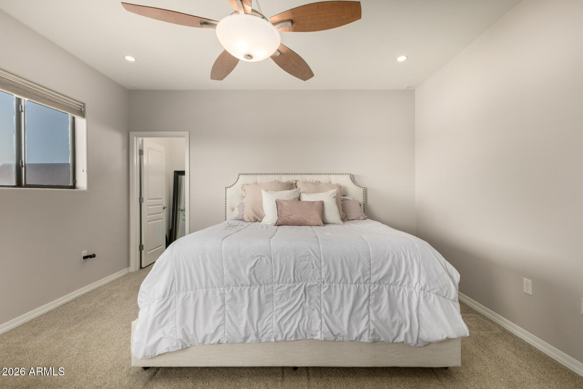 20660 N 40TH Street 2124