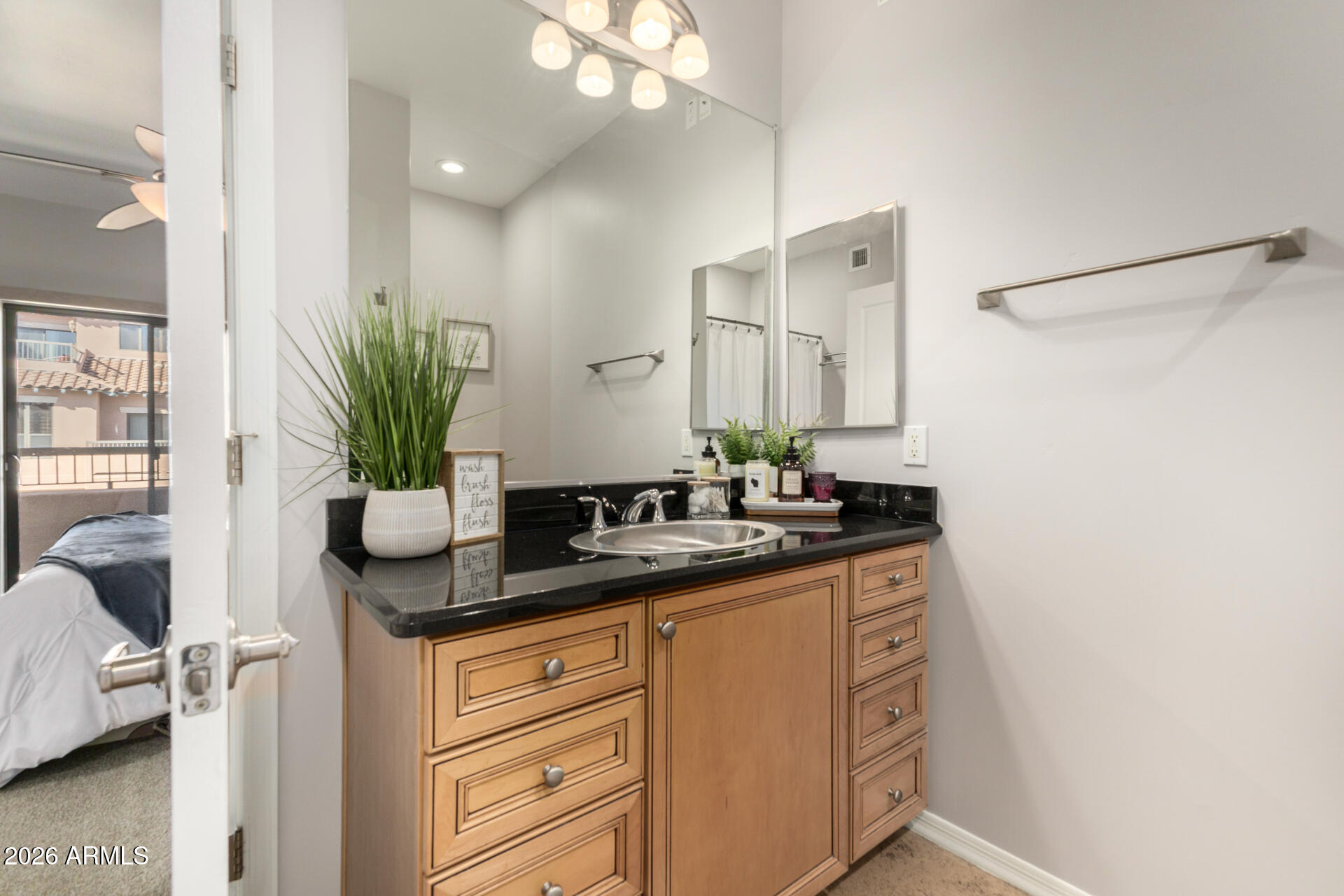 20660 N 40TH Street 2124