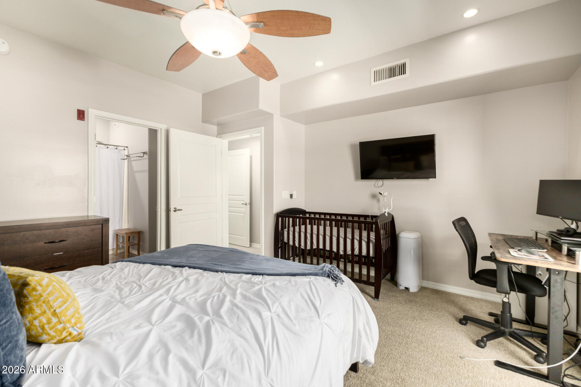 20660 N 40TH Street 2124