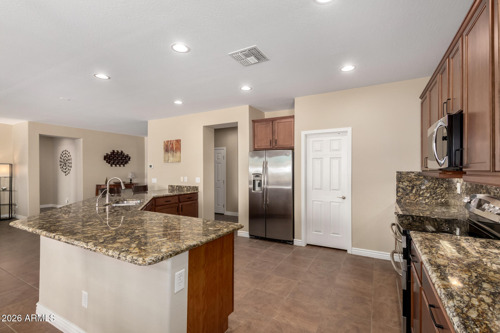 17864 W LAVENDER Lane