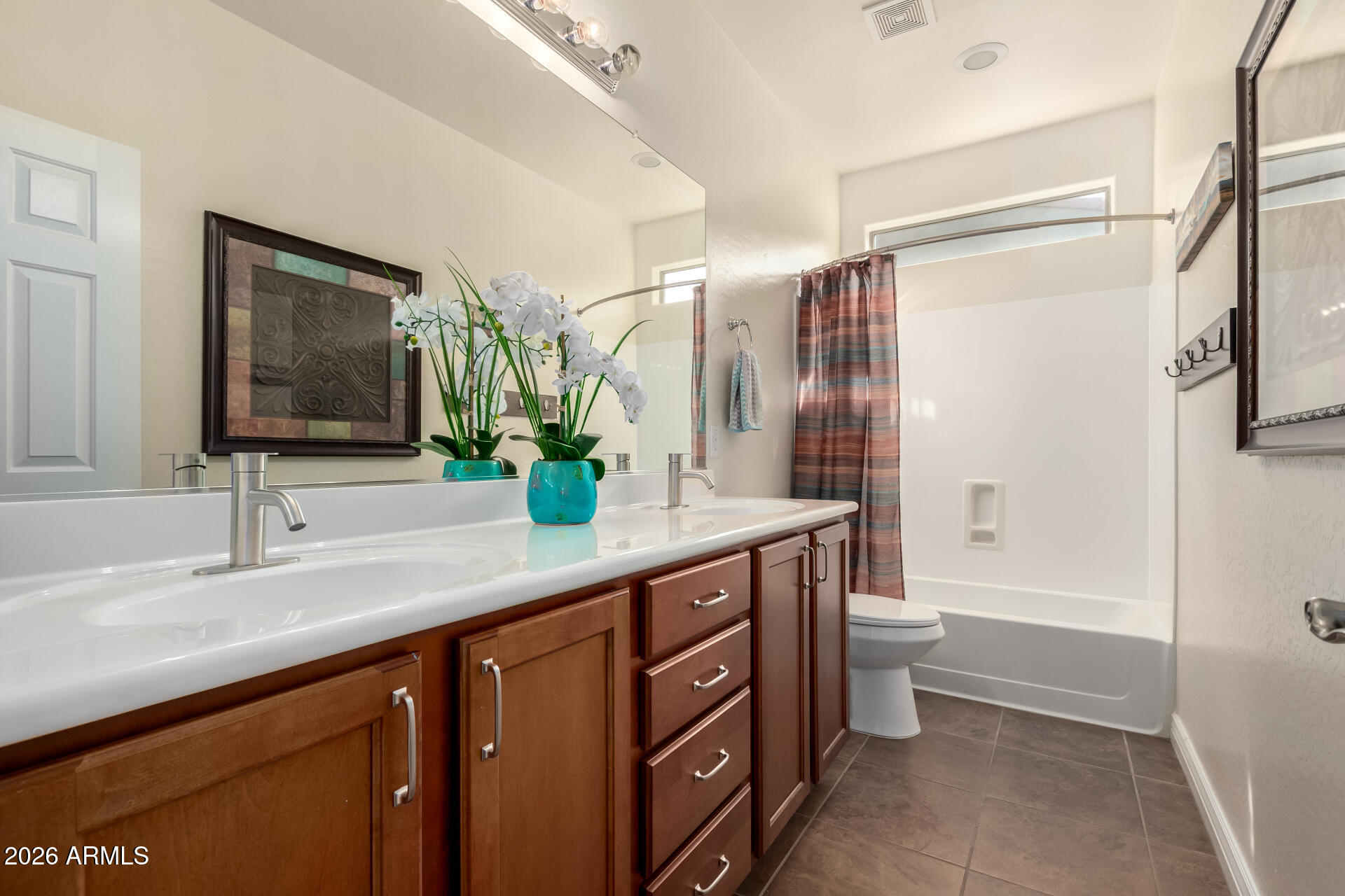 17864 W LAVENDER Lane