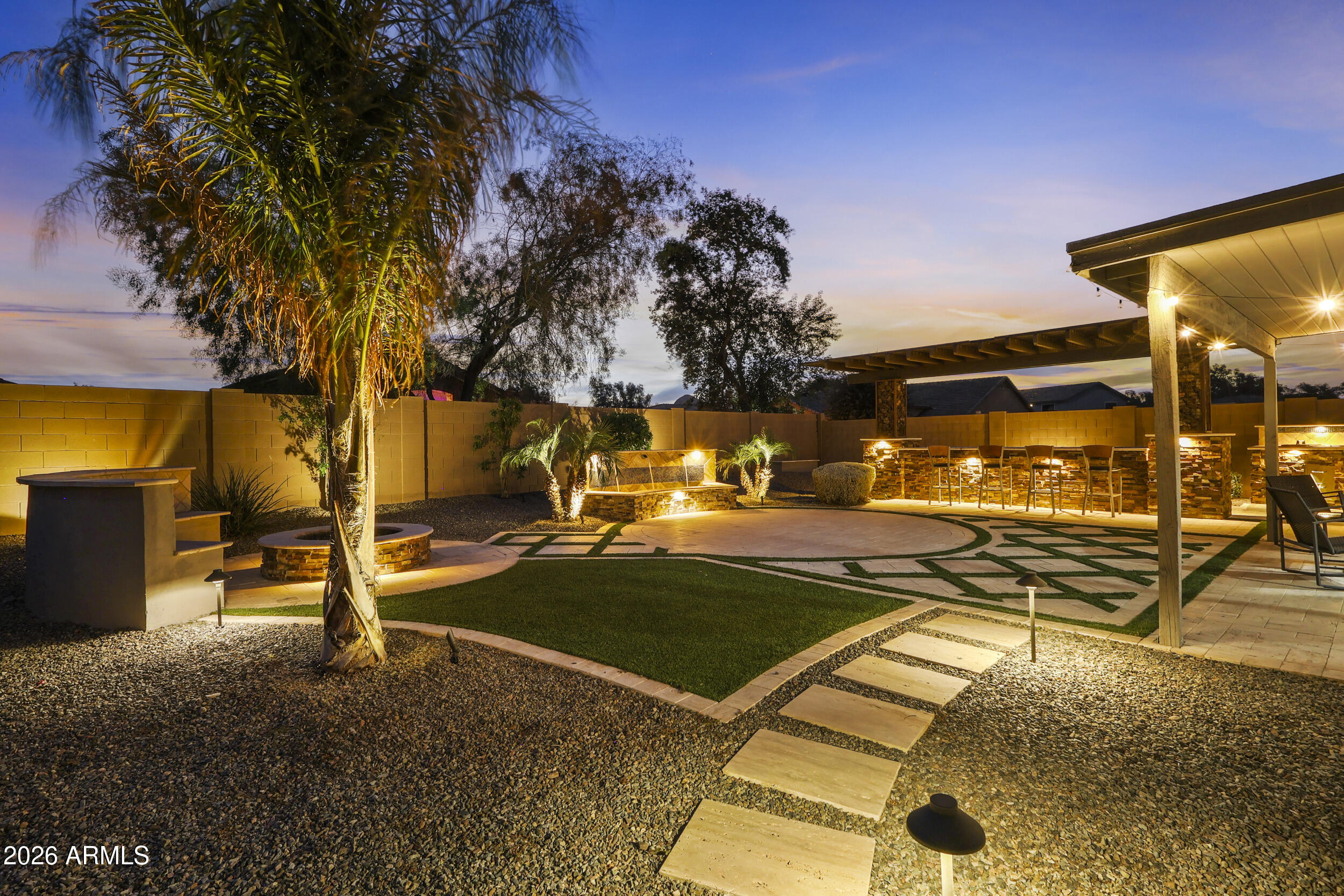 2013 W Prospector Way