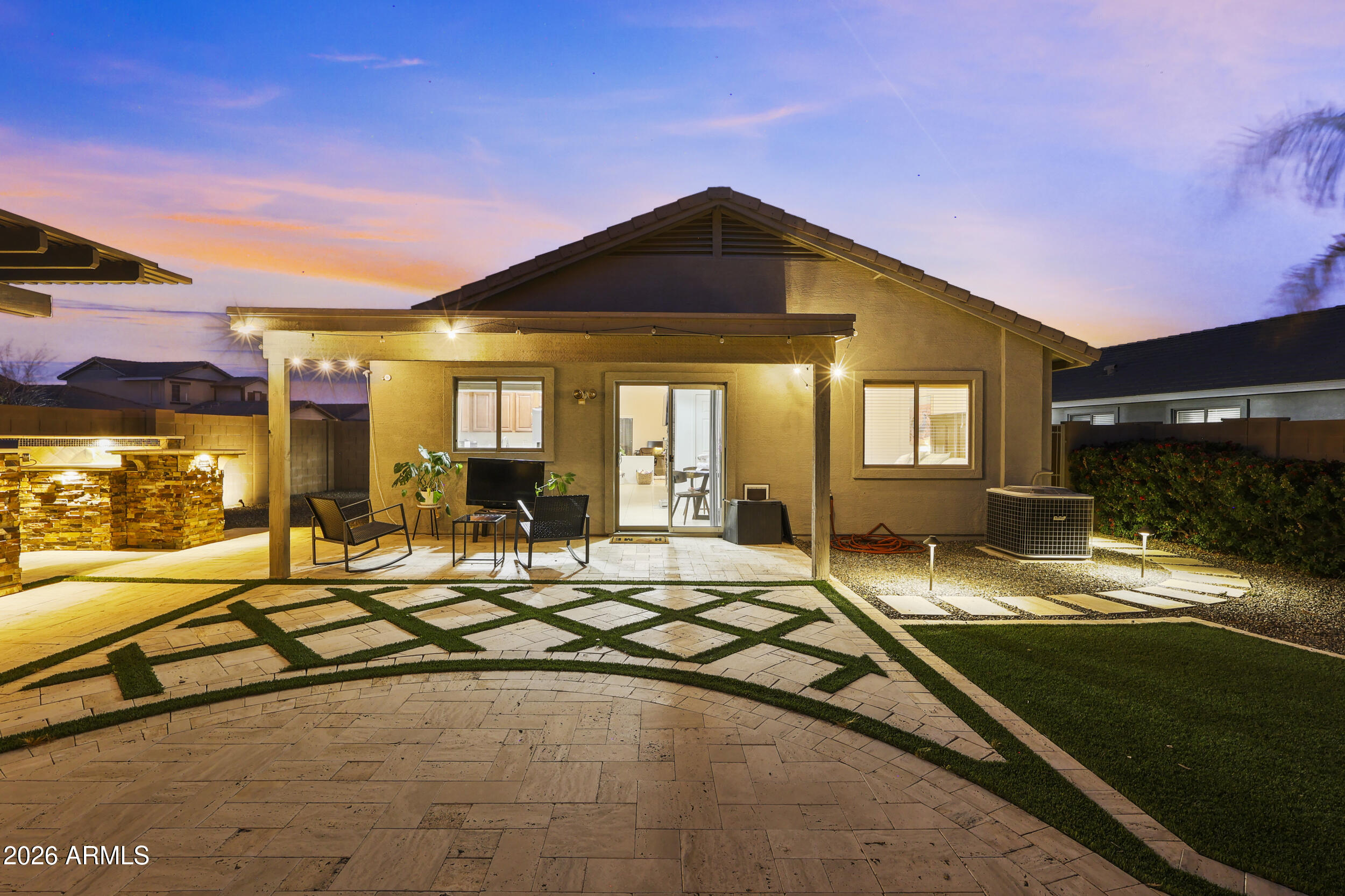 2013 W Prospector Way