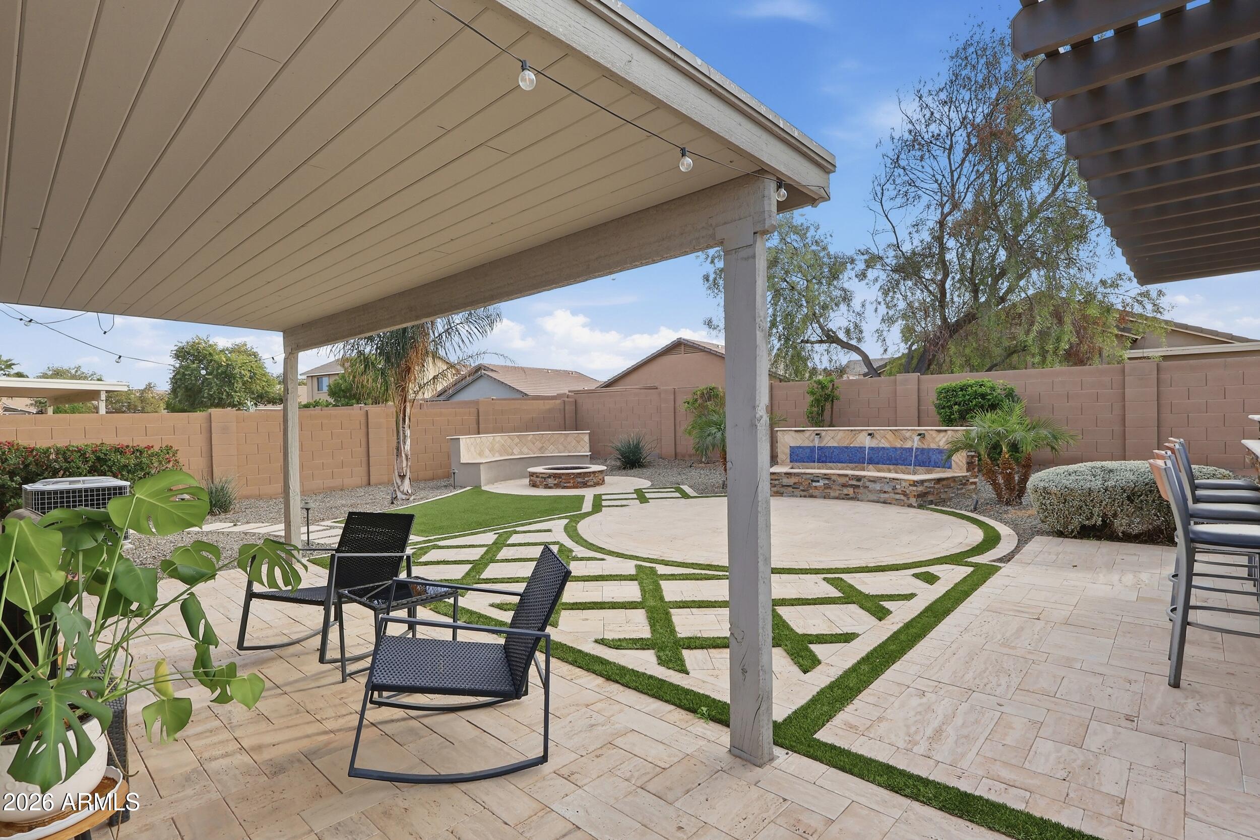 2013 W Prospector Way