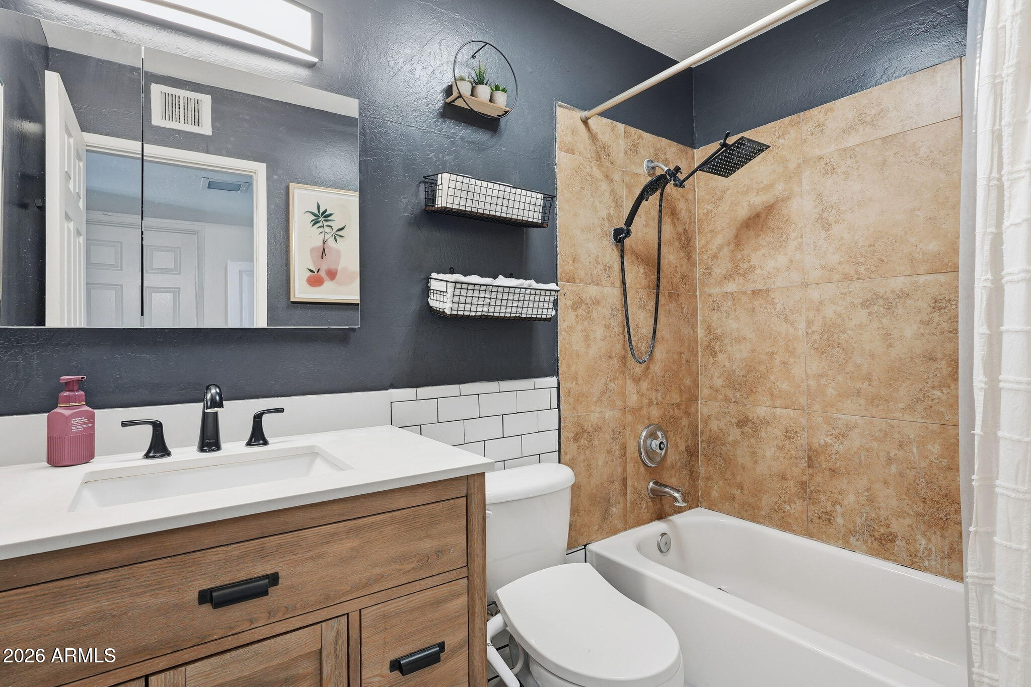 4142 N 11TH Street 8