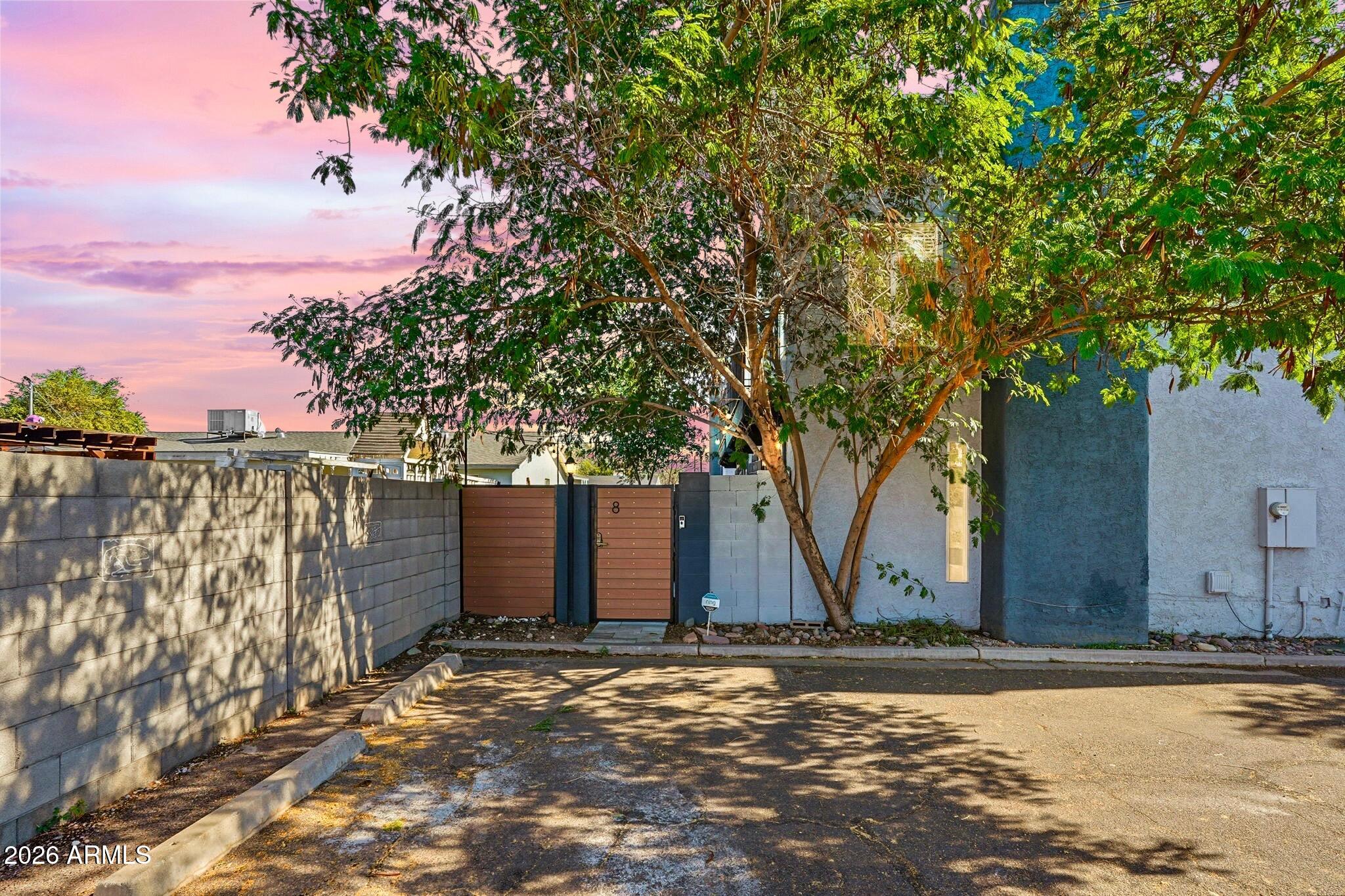 4142 N 11TH Street 8