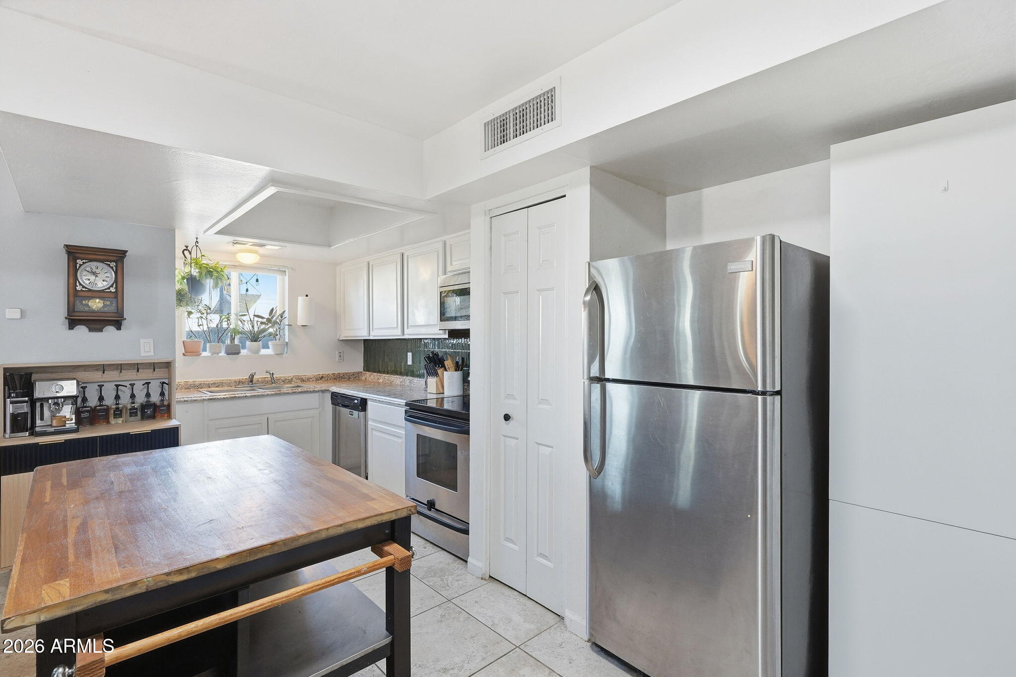 4142 N 11TH Street 8