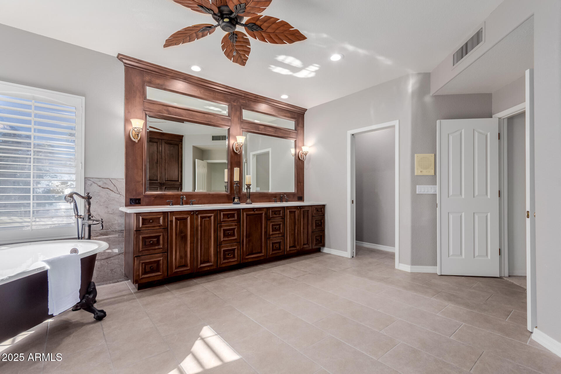 11820 S WARPAINT Drive