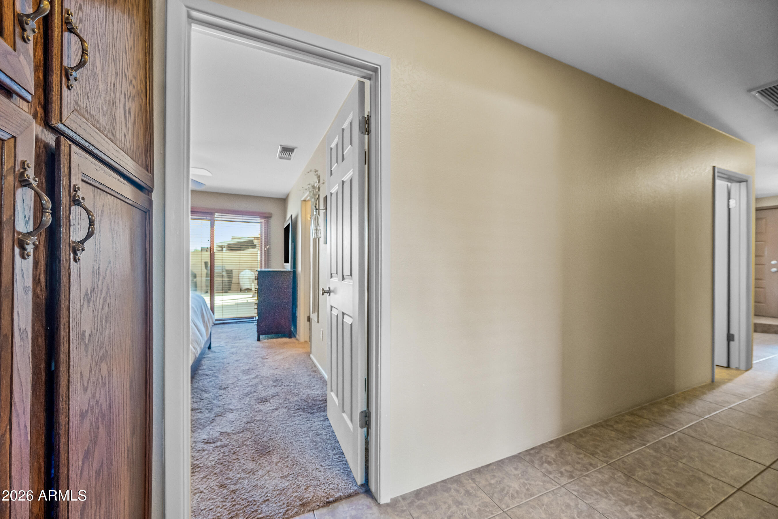 4616 W BUFFALO Street