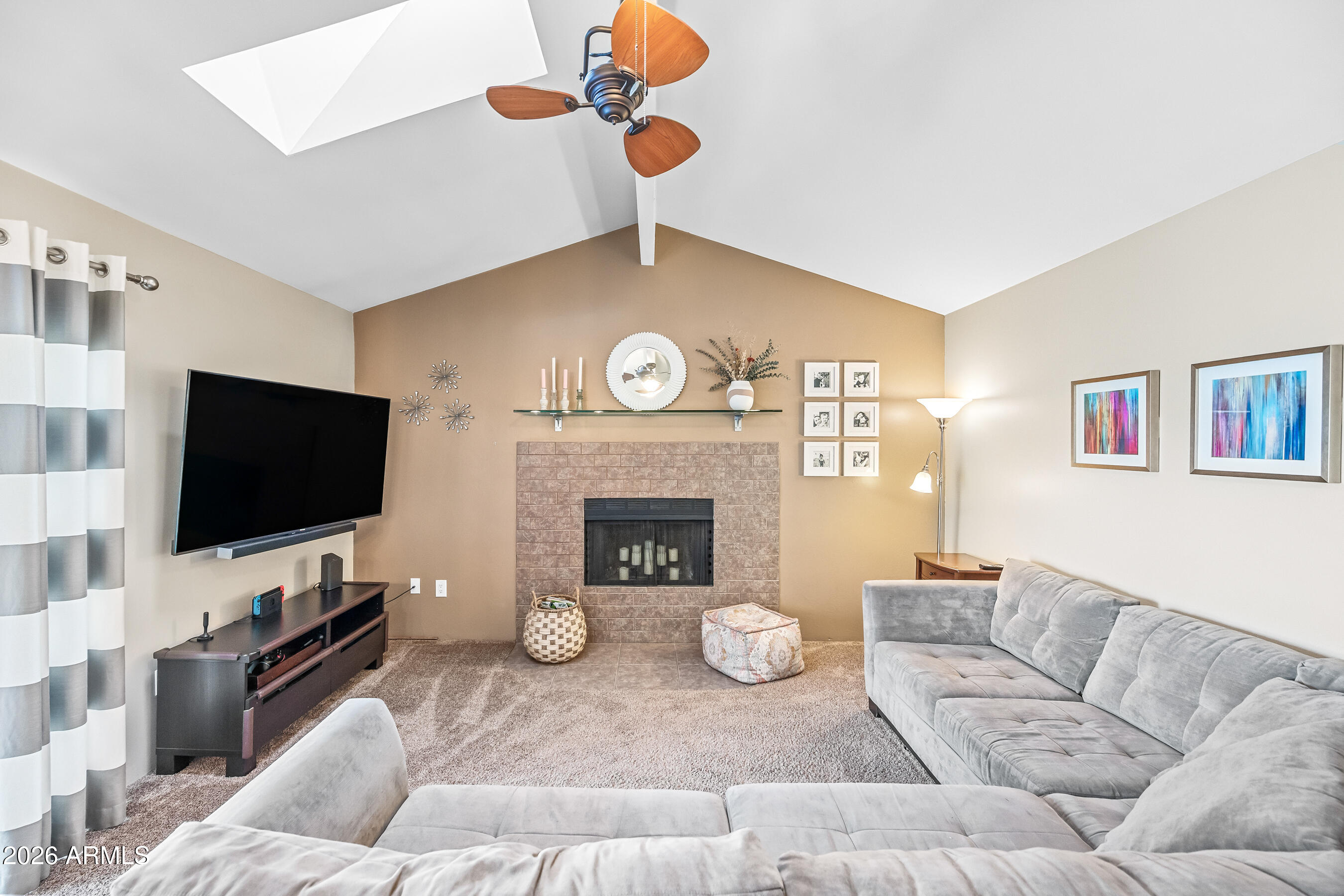 4616 W BUFFALO Street