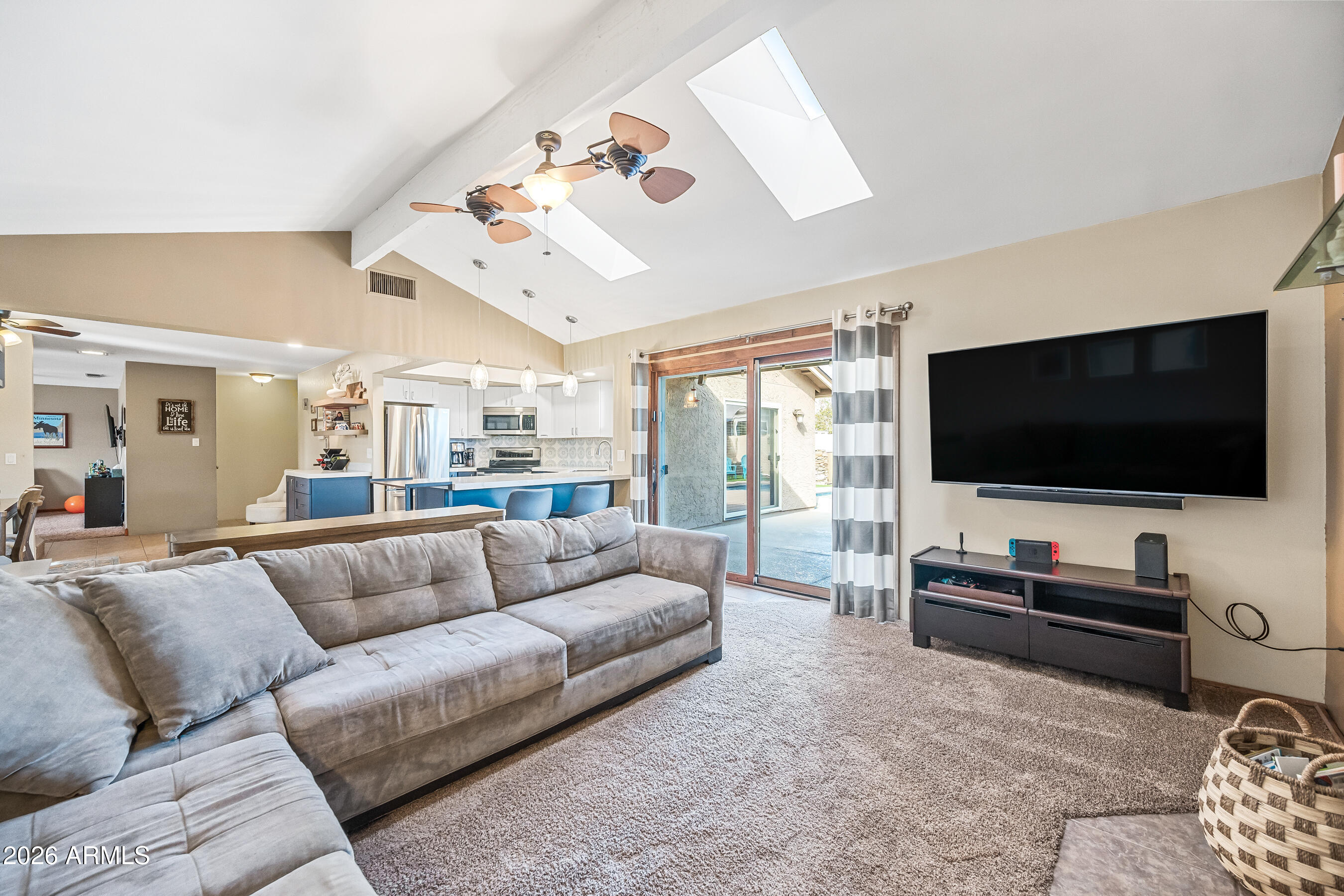 4616 W BUFFALO Street