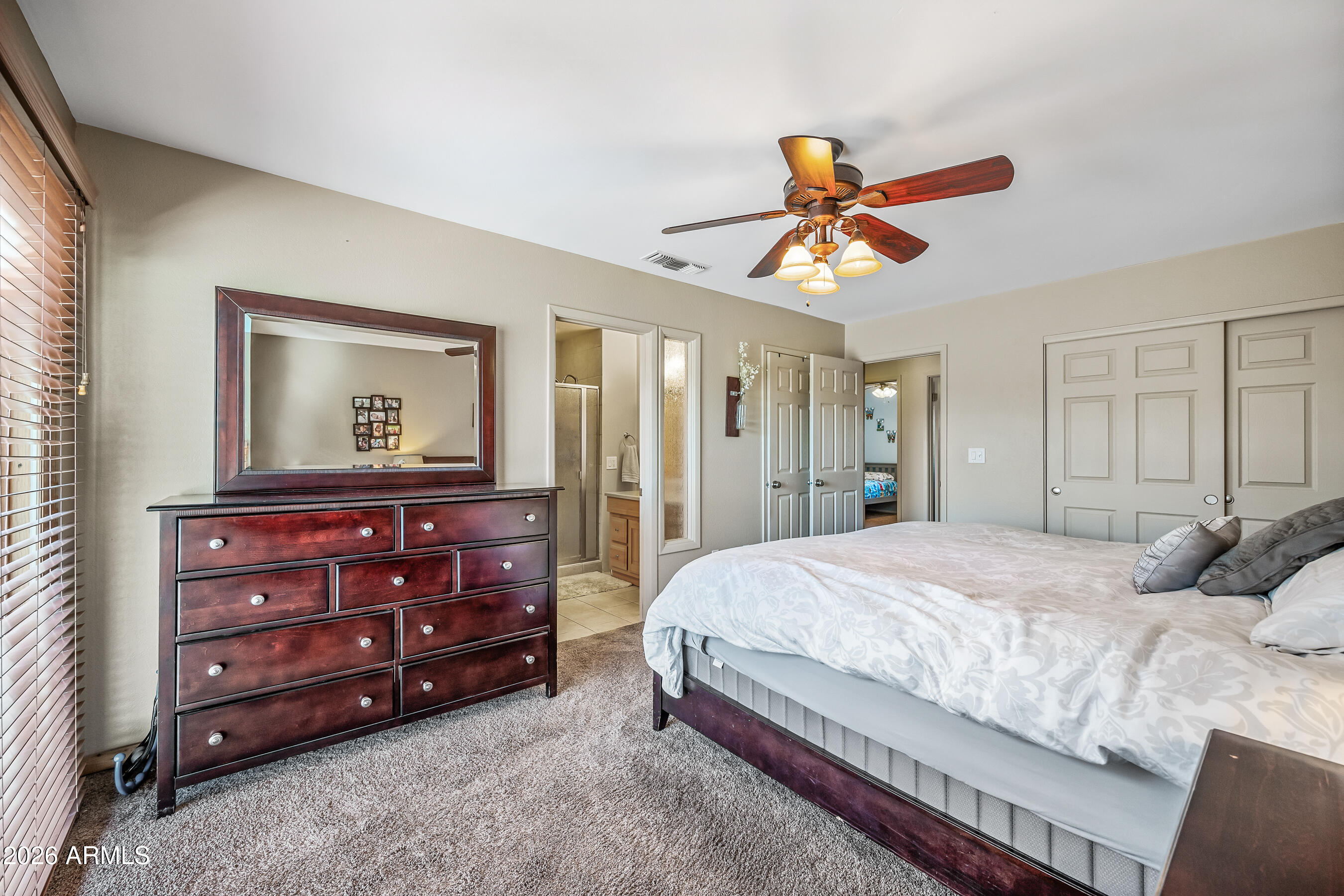 4616 W BUFFALO Street