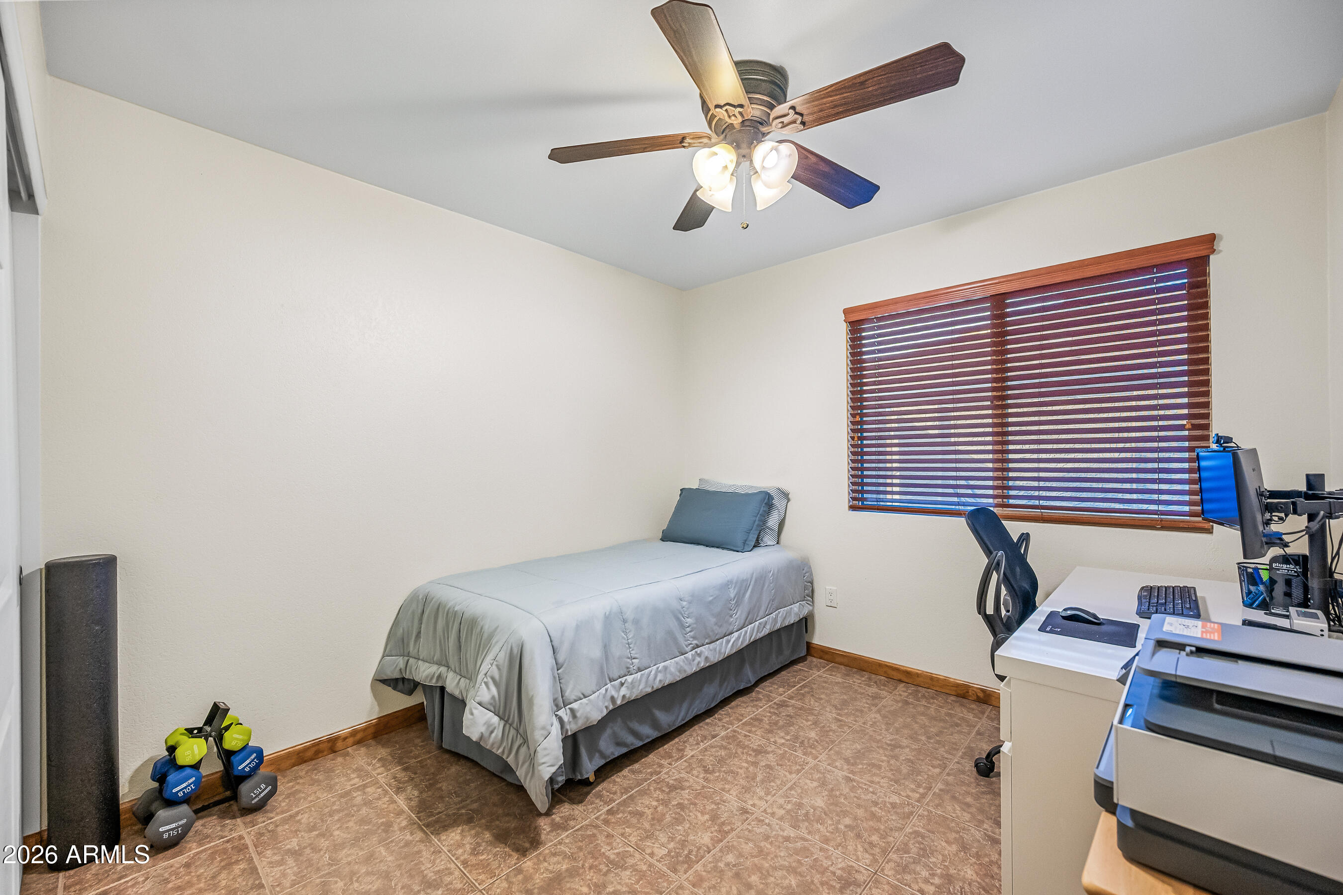 4616 W BUFFALO Street